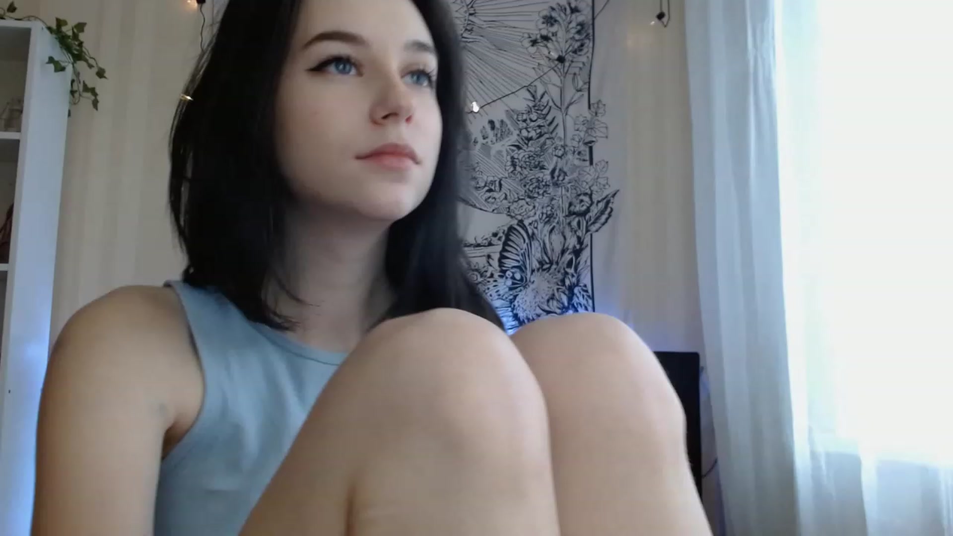 Gallery image thumbnail from ElsieF_'s myfreecams stream on, 02/13/2023, 06:49 image 3 of 20