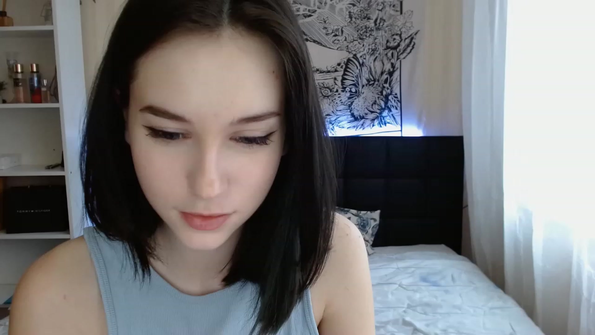 Gallery image thumbnail from ElsieF_'s myfreecams stream on, 02/13/2023, 06:49 image 20 of 20