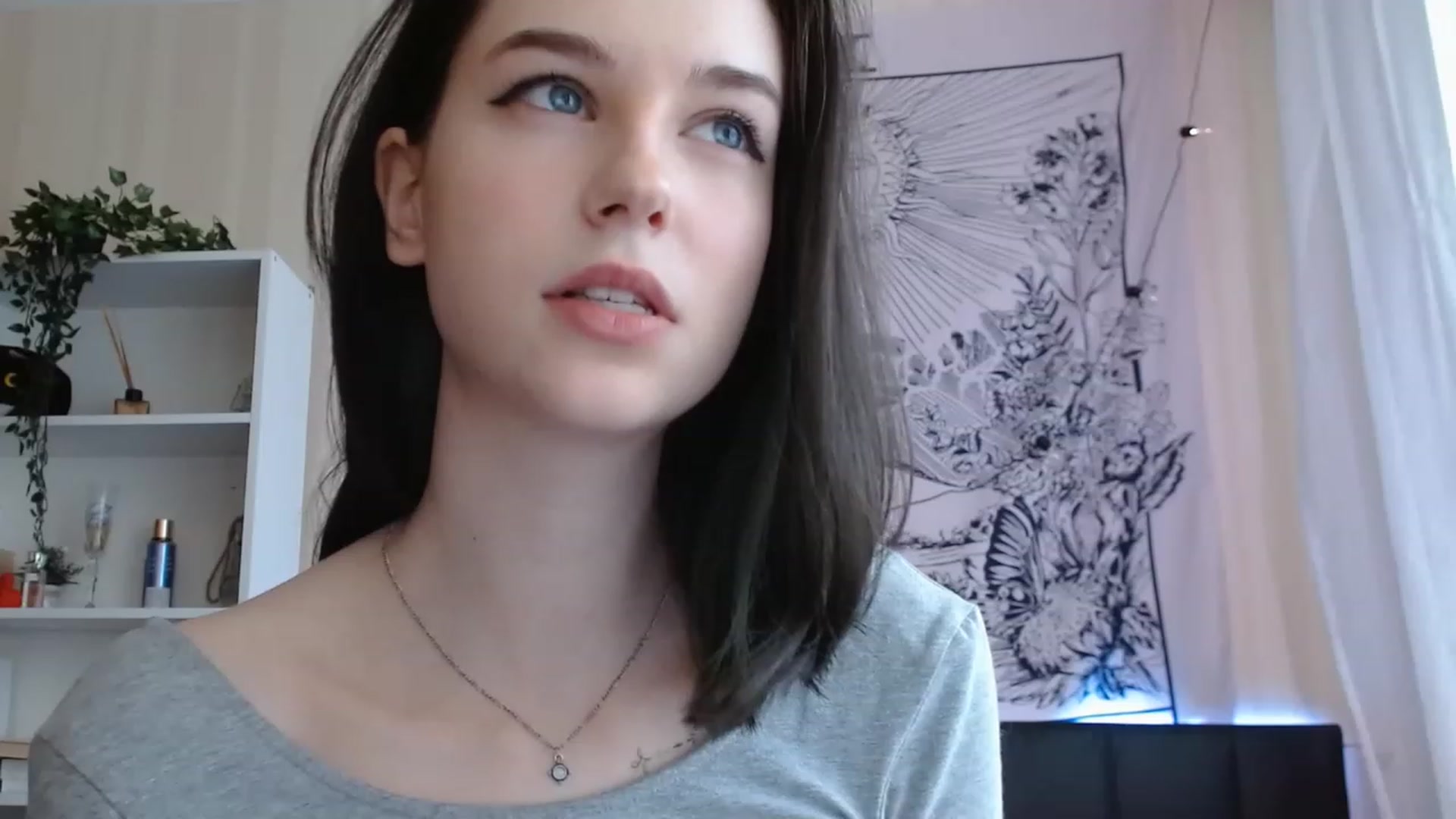 Gallery image thumbnail from ElsieF_'s myfreecams stream on, 02/20/2023, 05:31 image 12 of 20