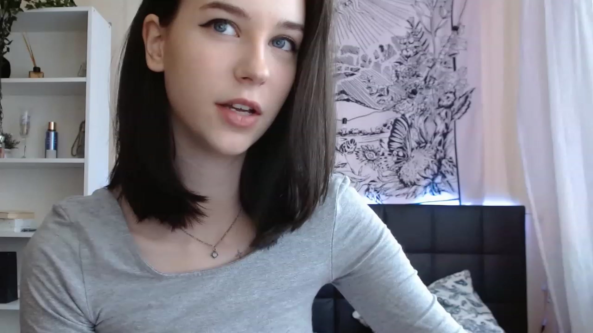 Gallery image thumbnail from ElsieF_'s myfreecams stream on, 02/20/2023, 05:31 image 9 of 20