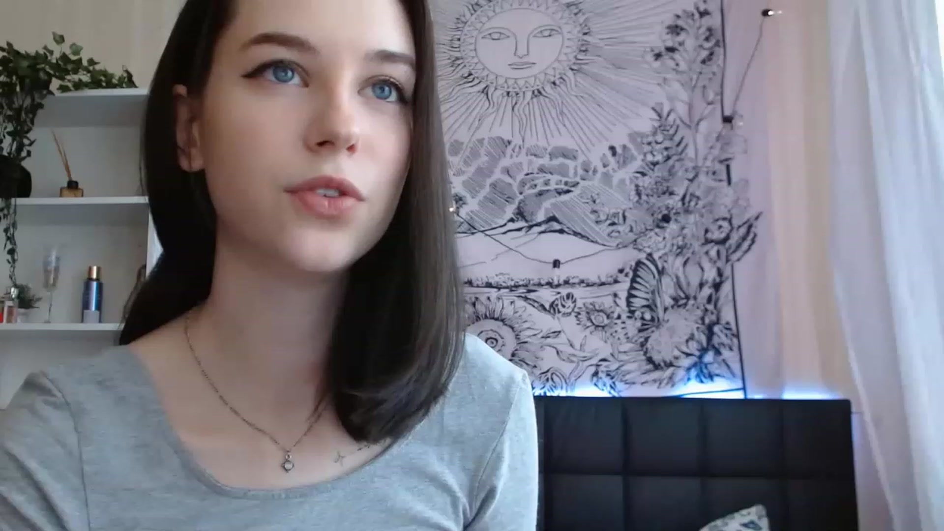Gallery image thumbnail from ElsieF_'s myfreecams stream on, 02/20/2023, 05:31 image 19 of 20