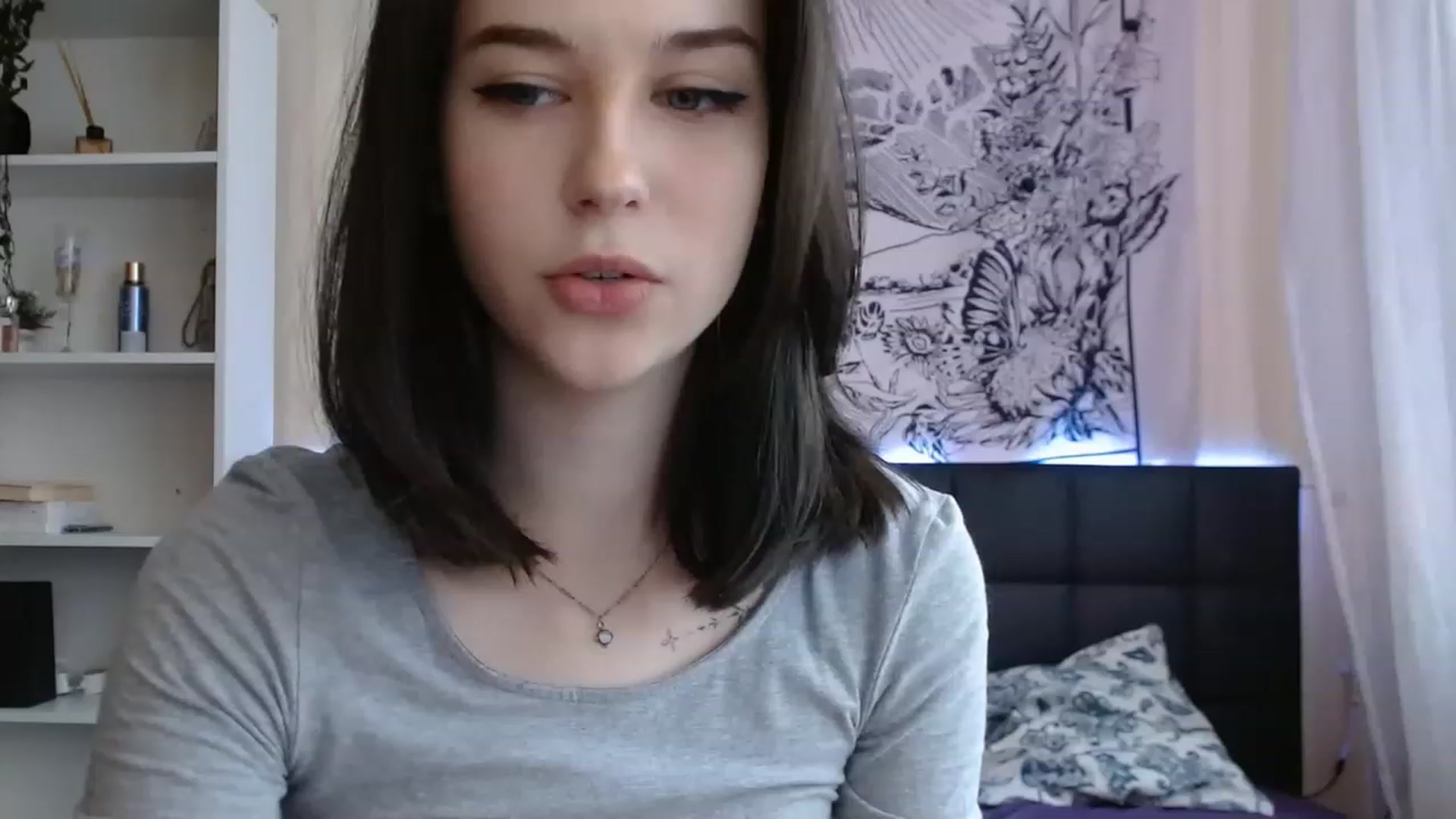 Gallery image thumbnail from ElsieF_'s myfreecams stream on, 02/20/2023, 05:31 image 4 of 20