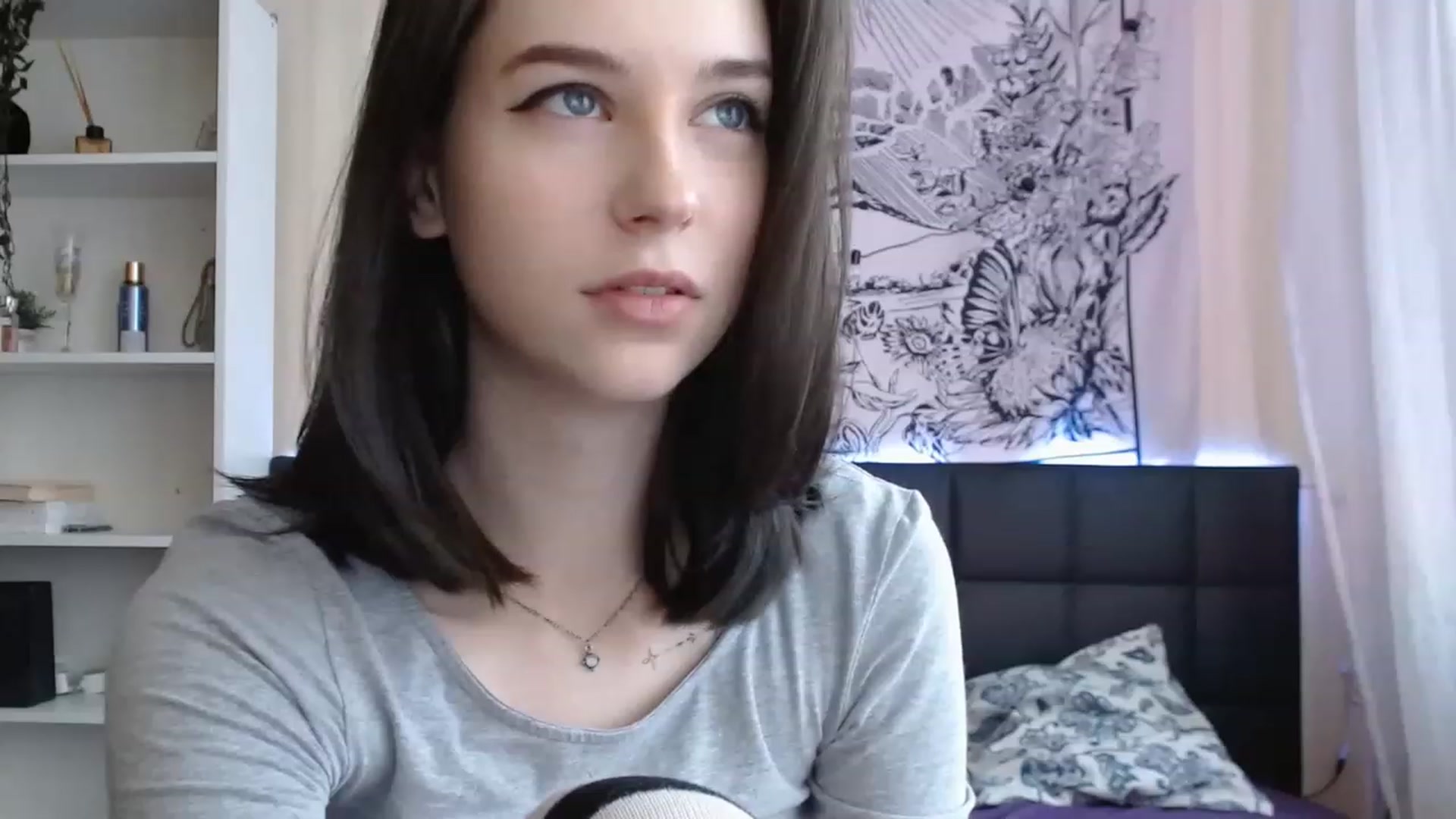 Gallery image thumbnail from ElsieF_'s myfreecams stream on, 02/20/2023, 05:31 image 3 of 20