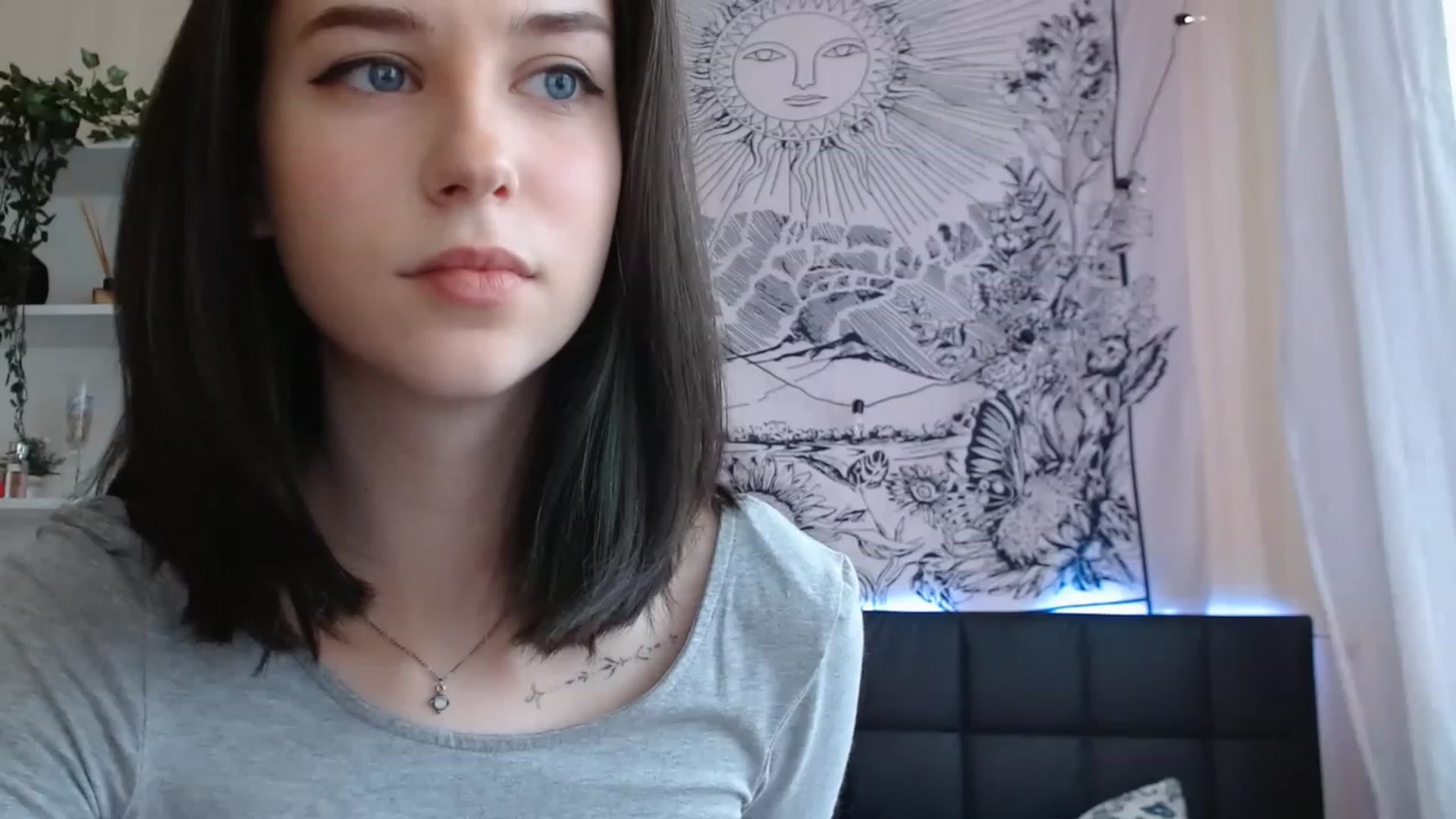 Gallery image thumbnail from ElsieF_'s myfreecams stream on, 02/20/2023, 05:31 image 20 of 20
