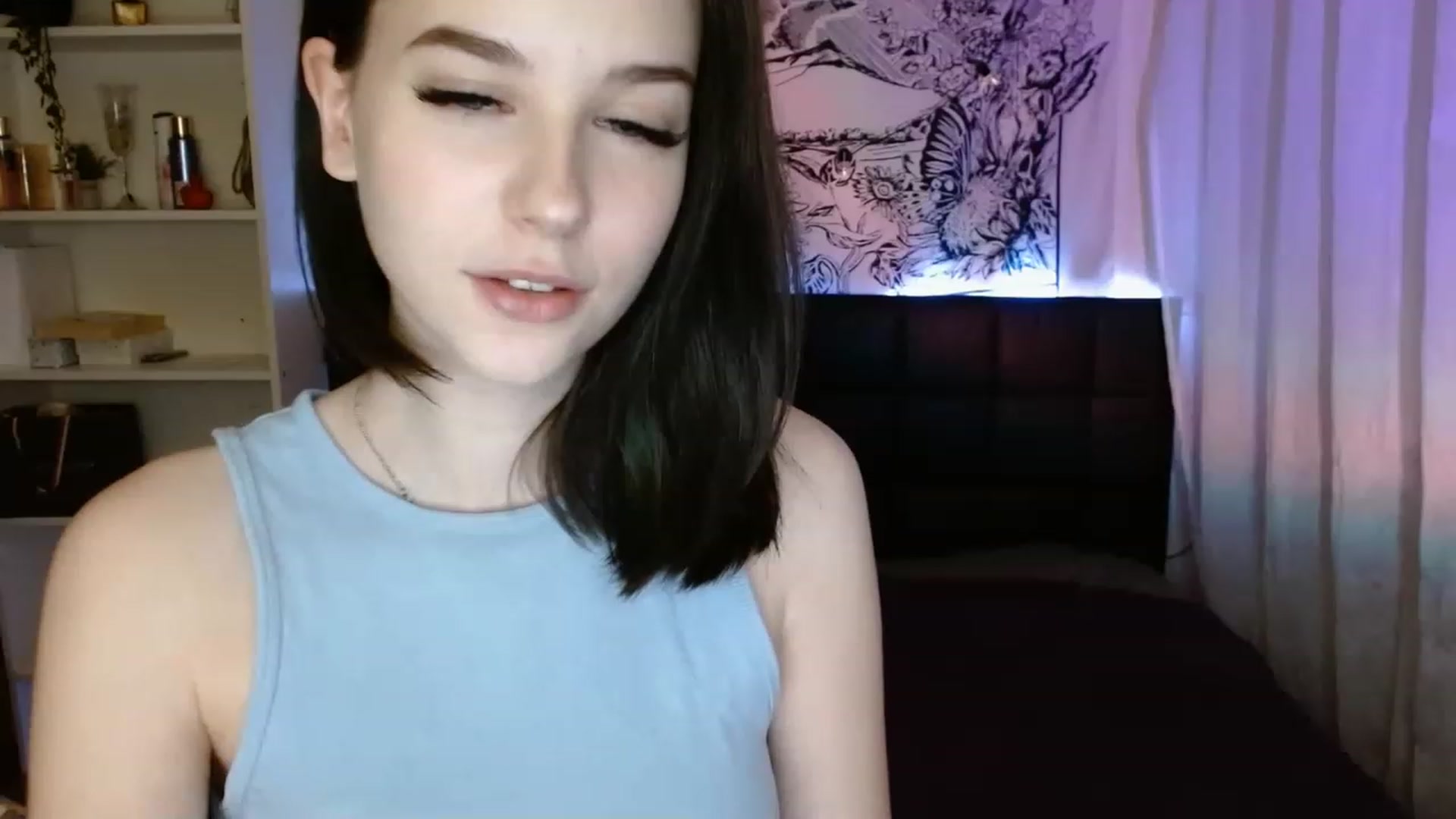 Gallery image thumbnail from ElsieF_'s myfreecams stream on, 02/23/2023, 19:55 image 17 of 20