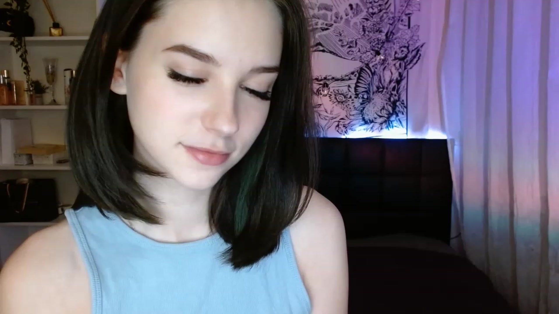 Gallery image thumbnail from ElsieF_'s myfreecams stream on, 02/23/2023, 19:55 image 19 of 20