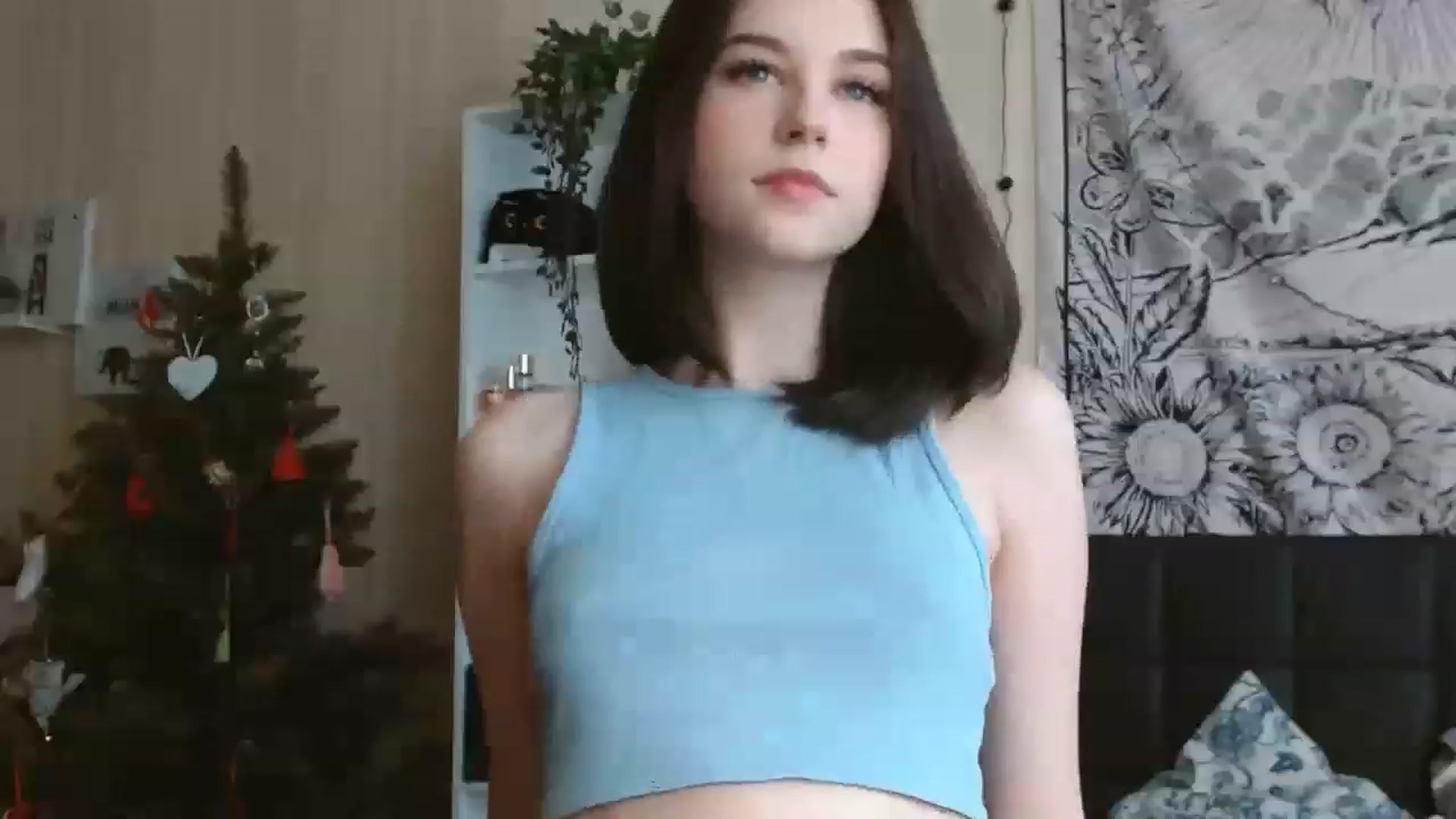 Gallery image thumbnail from ElsieF_'s myfreecams stream on, 02/24/2023, 07:28 image 11 of 20