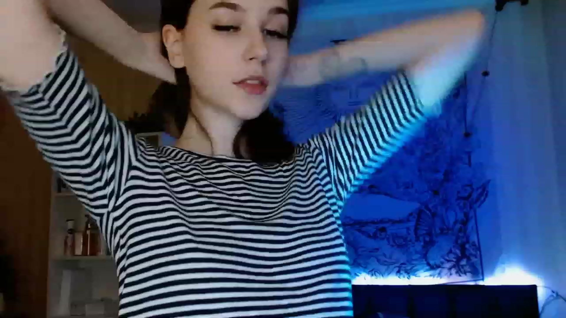 Gallery image thumbnail from ElsieF_'s myfreecams stream on, 02/28/2023, 20:46 image 12 of 20