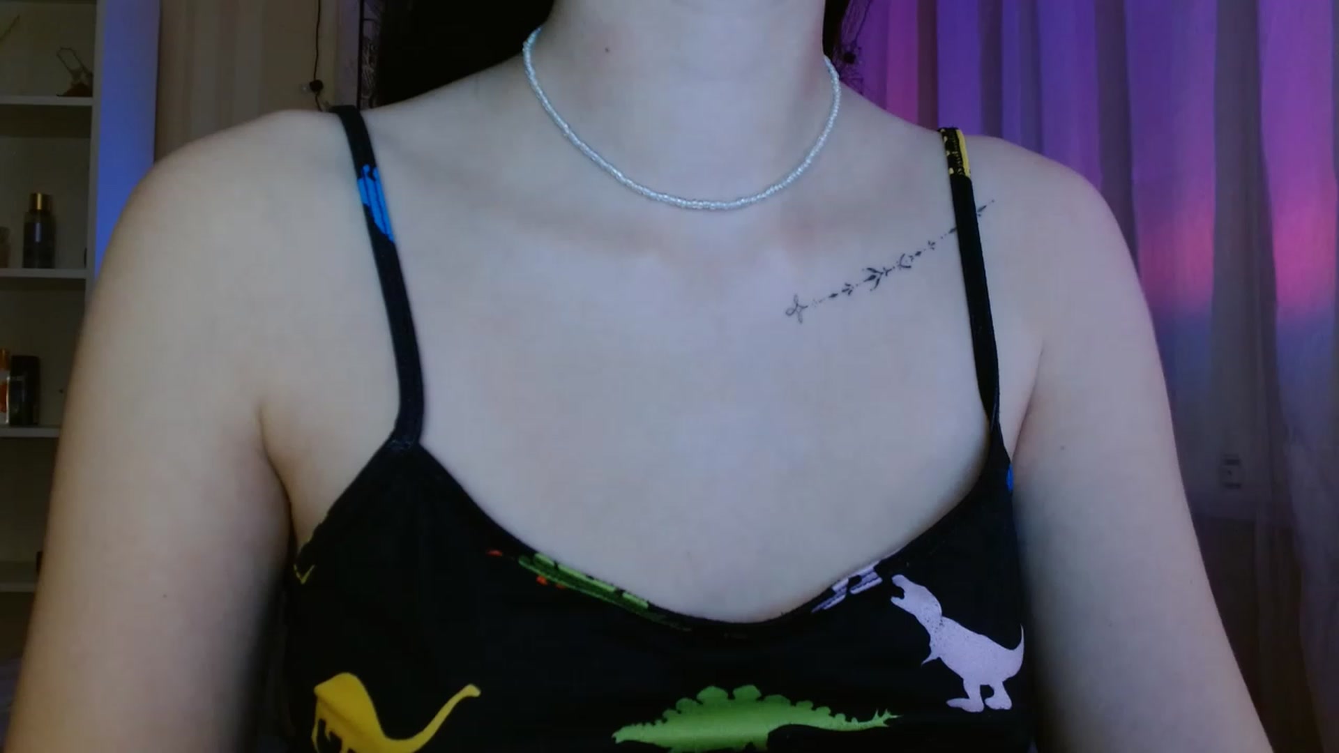 Gallery image thumbnail from ElsieF_'s myfreecams stream on, 04/02/2023, 19:51 image 20 of 20