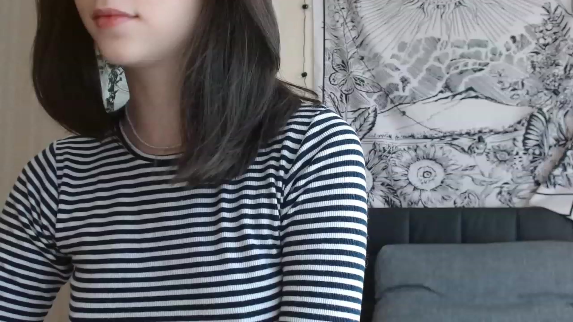 Gallery image thumbnail from ElsieF_'s myfreecams stream on, 04/15/2023, 09:16 image 2 of 20