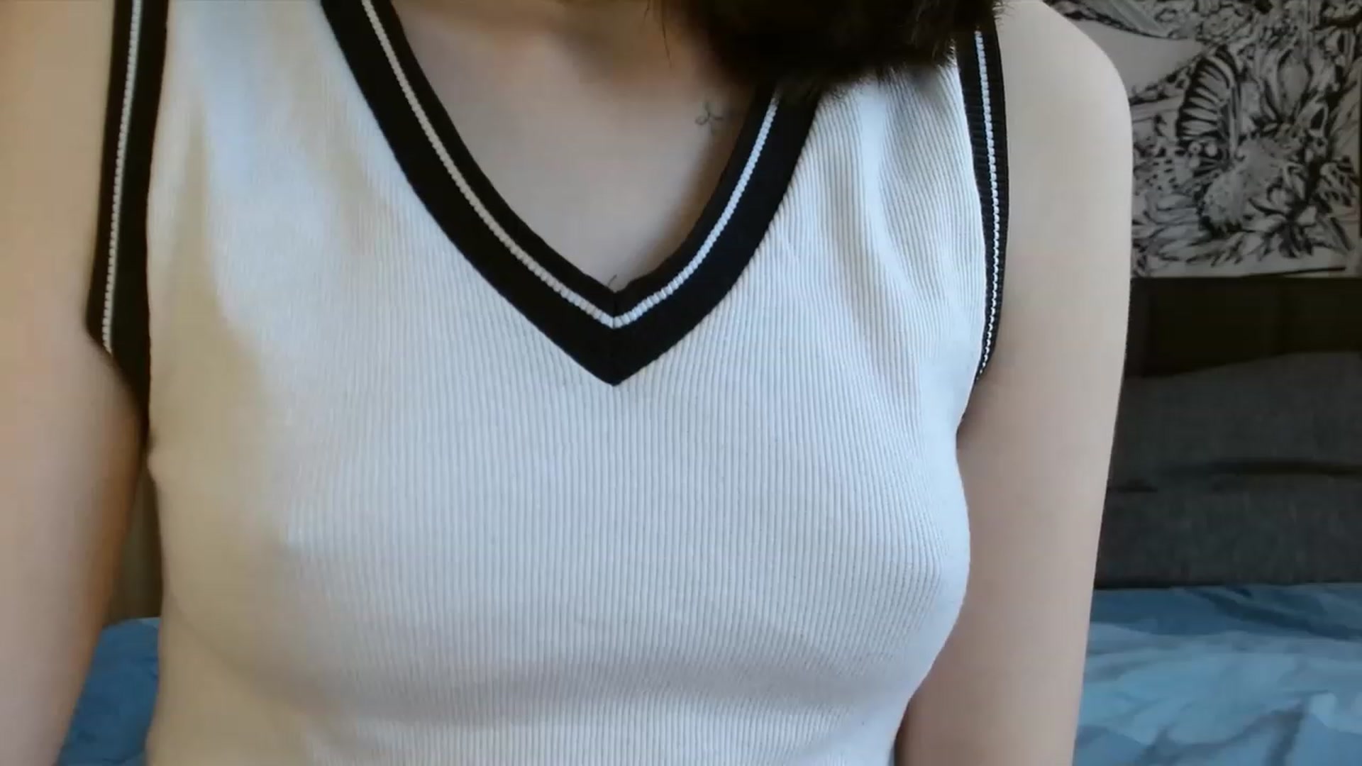 Gallery image thumbnail from ElsieF_'s myfreecams stream on, 04/16/2023, 06:00 image 14 of 20
