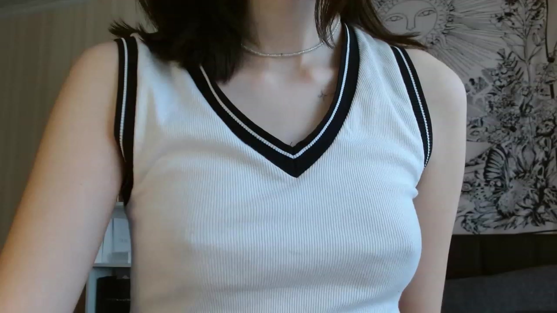 Gallery image thumbnail from ElsieF_'s myfreecams stream on, 04/16/2023, 06:00 image 6 of 20