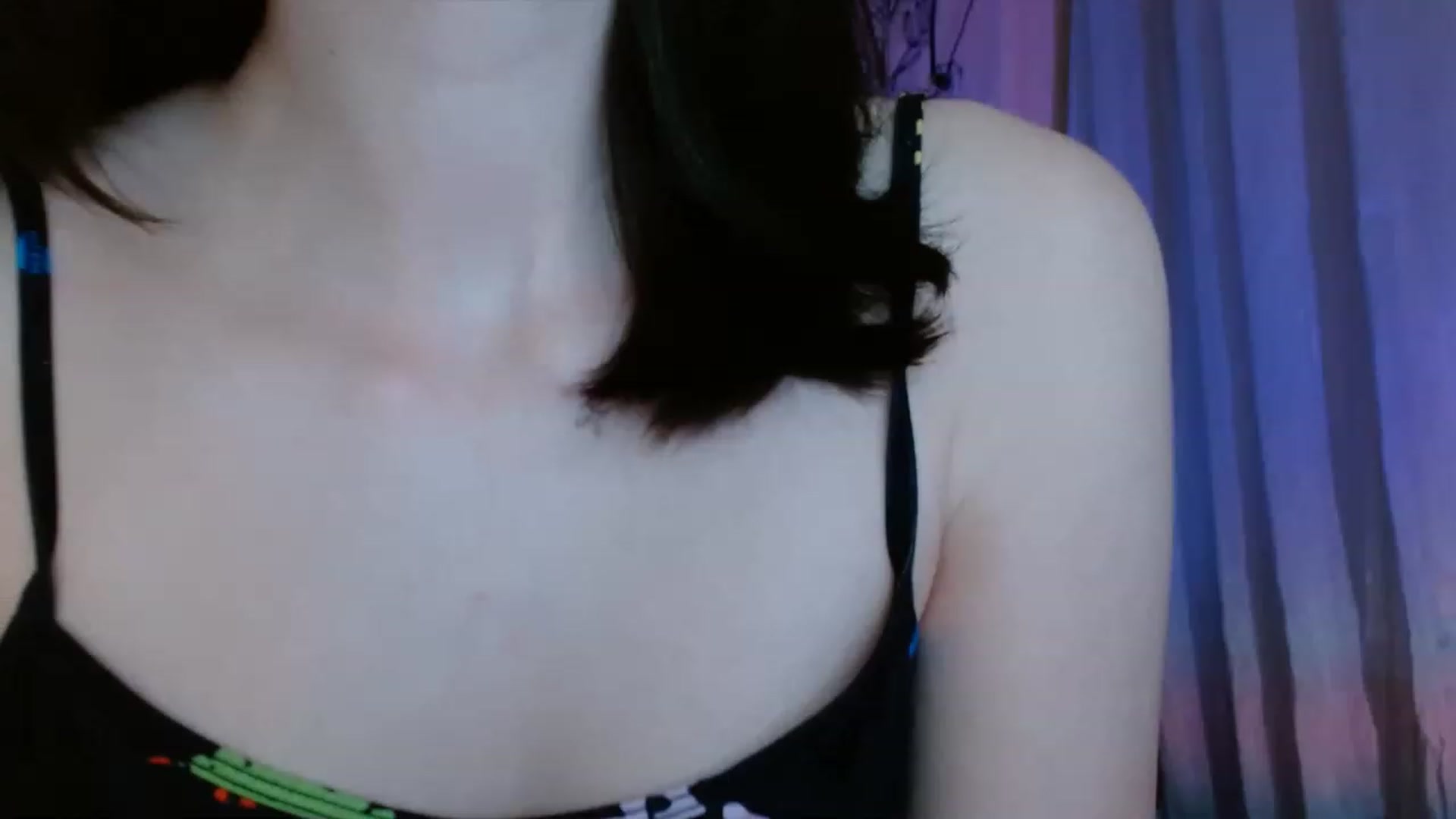 Gallery image thumbnail from ElsieF_'s myfreecams stream on, 04/27/2023, 18:33 image 8 of 20