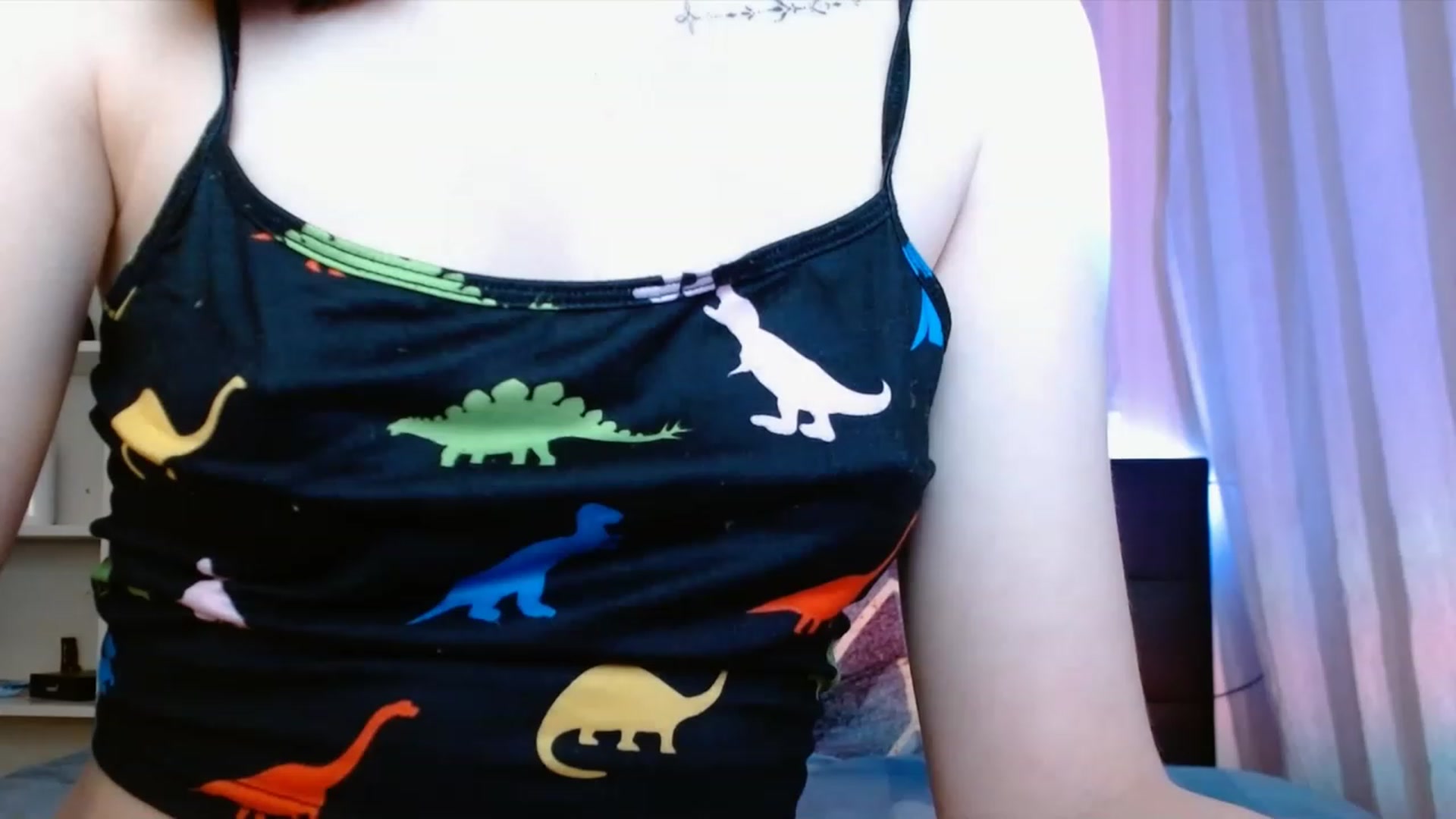 Gallery image thumbnail from ElsieF_'s myfreecams stream on, 04/27/2023, 18:33 image 16 of 20