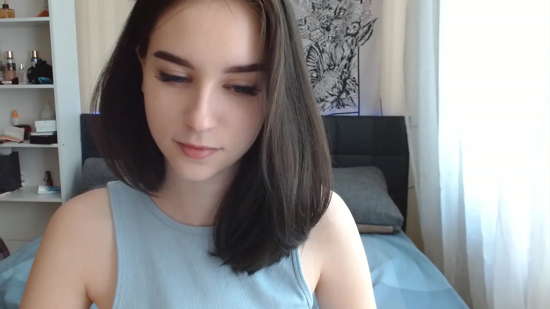 Gallery image thumbnail from ElsieF_'s myfreecams stream on, 05/06/2023, 07:39 image 10 of 20