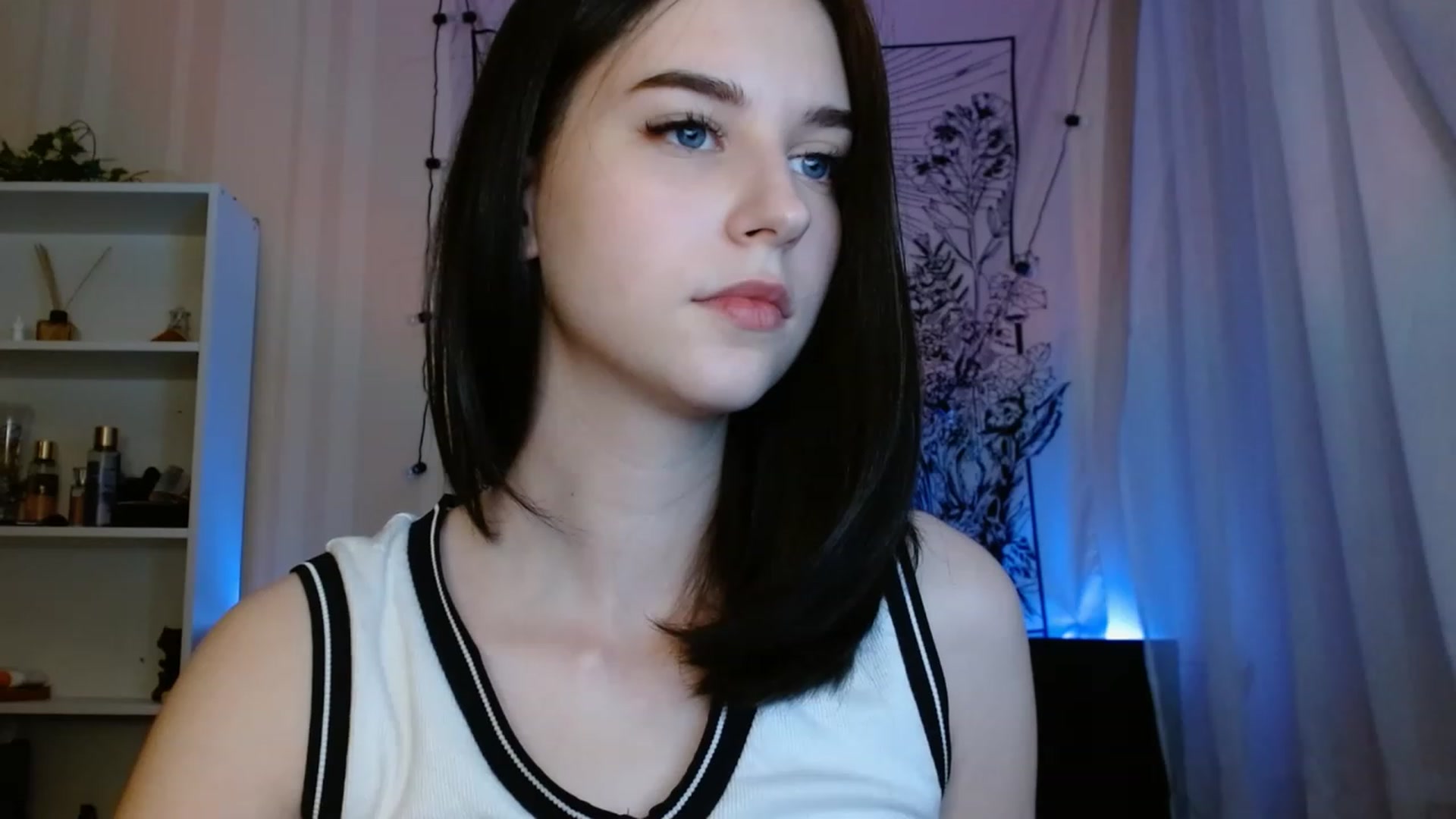 Gallery image thumbnail from ElsieF_'s myfreecams stream on, 05/15/2023, 18:05 image 15 of 20