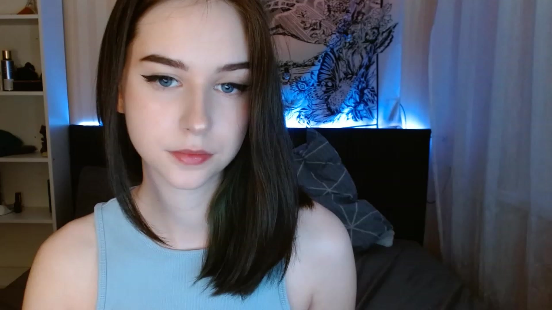 Gallery image thumbnail from ElsieF_'s myfreecams stream on, 05/18/2023, 17:07 image 6 of 20