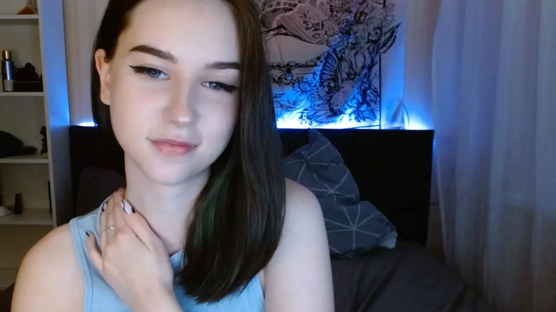 Gallery image thumbnail from ElsieF_'s myfreecams stream on, 05/18/2023, 17:07 image 7 of 20