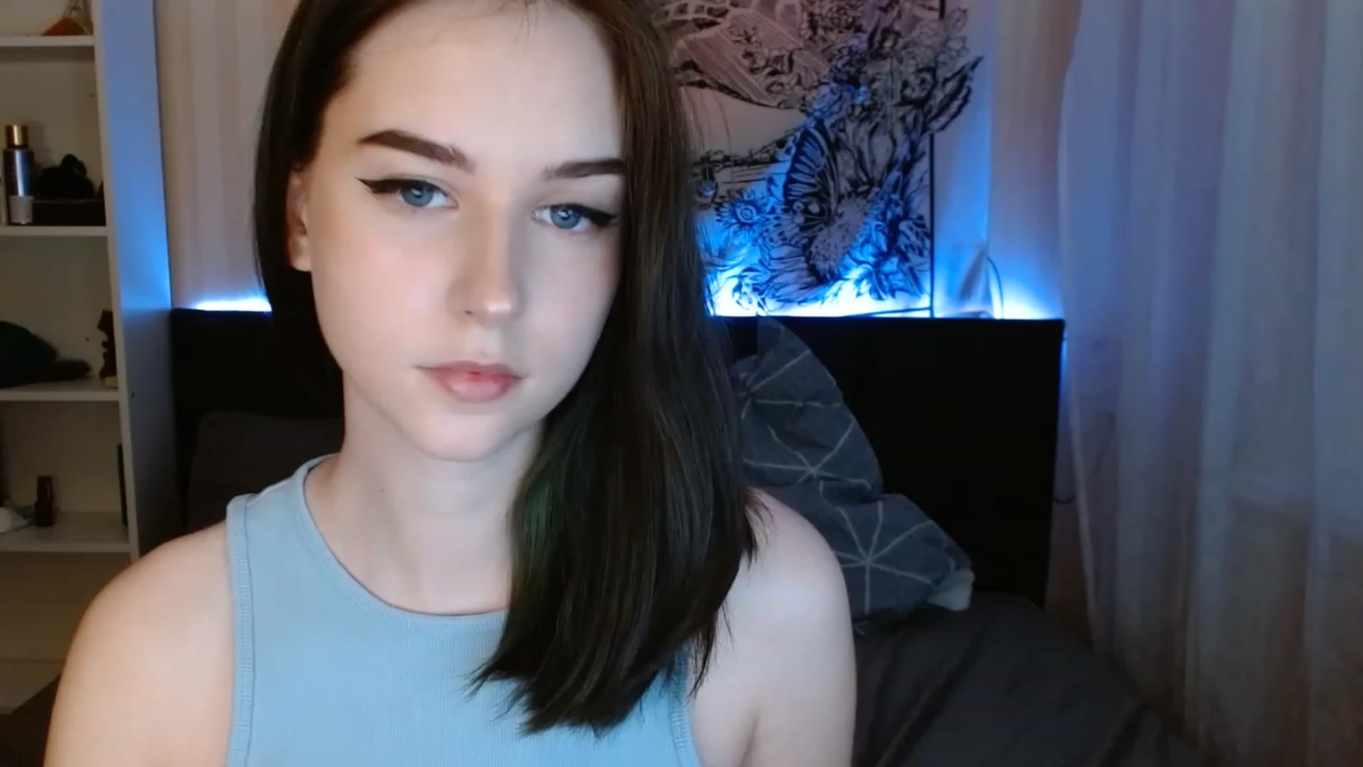 Gallery image thumbnail from ElsieF_'s myfreecams stream on, 05/18/2023, 17:07 image 4 of 20