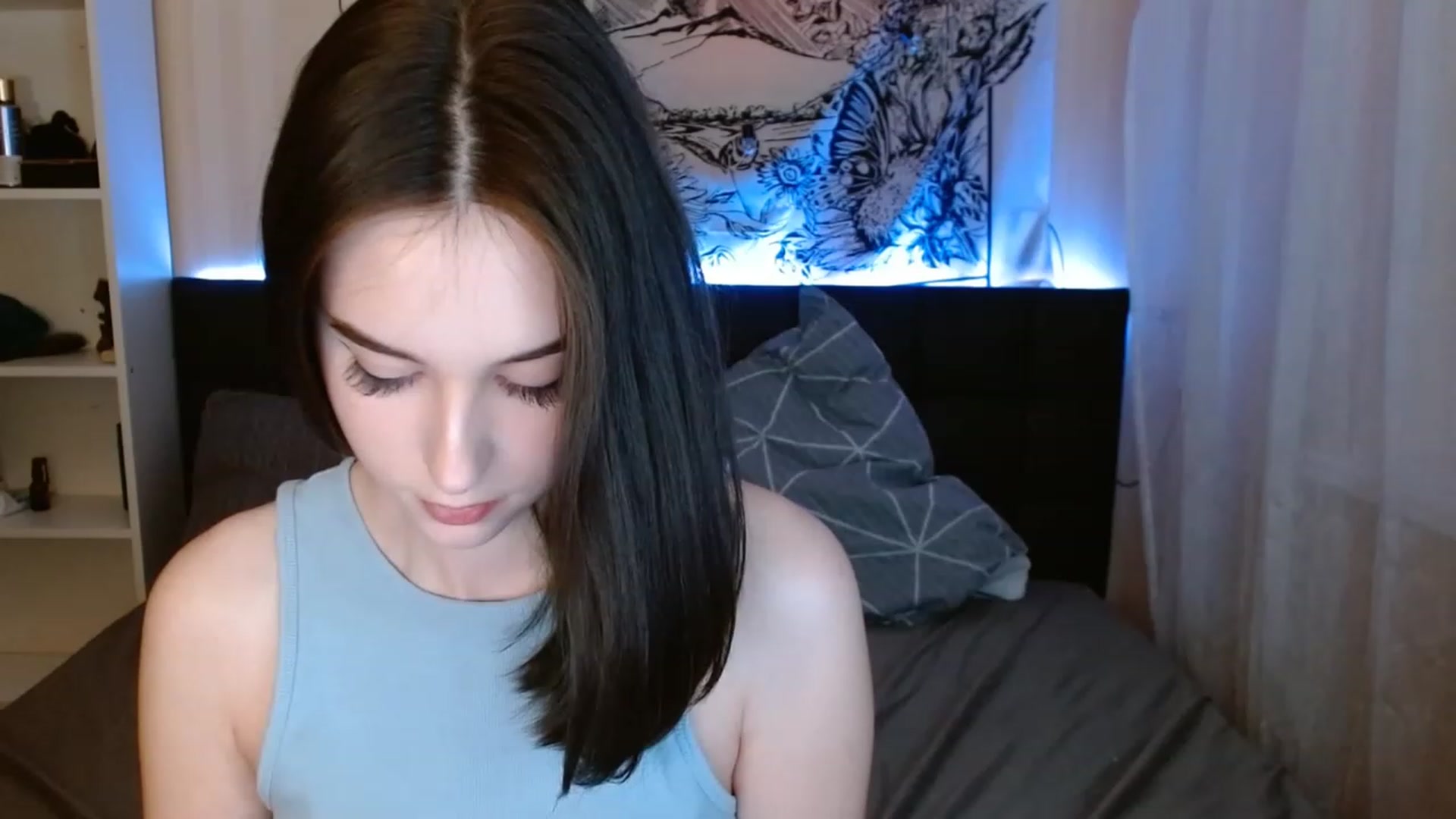 Gallery image thumbnail from ElsieF_'s myfreecams stream on, 05/18/2023, 17:07 image 19 of 20