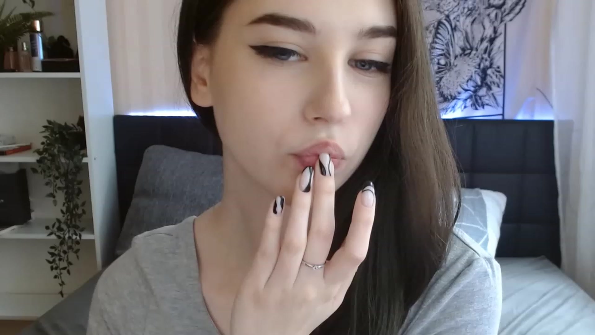 Gallery image thumbnail from ElsieF_'s myfreecams stream on, 05/20/2023, 08:54 image 2 of 20