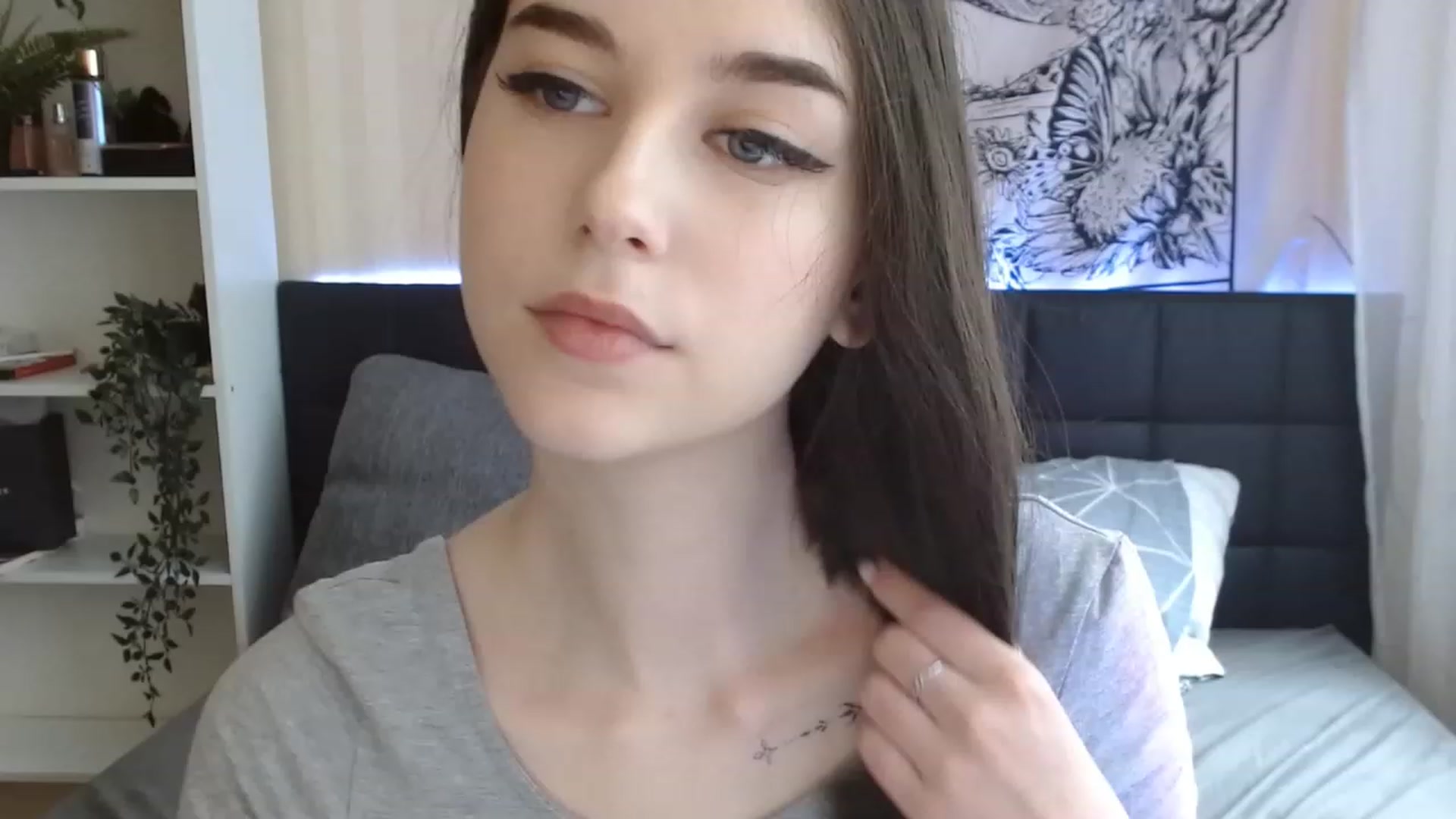 Gallery image thumbnail from ElsieF_'s myfreecams stream on, 05/20/2023, 08:54 image 1 of 20