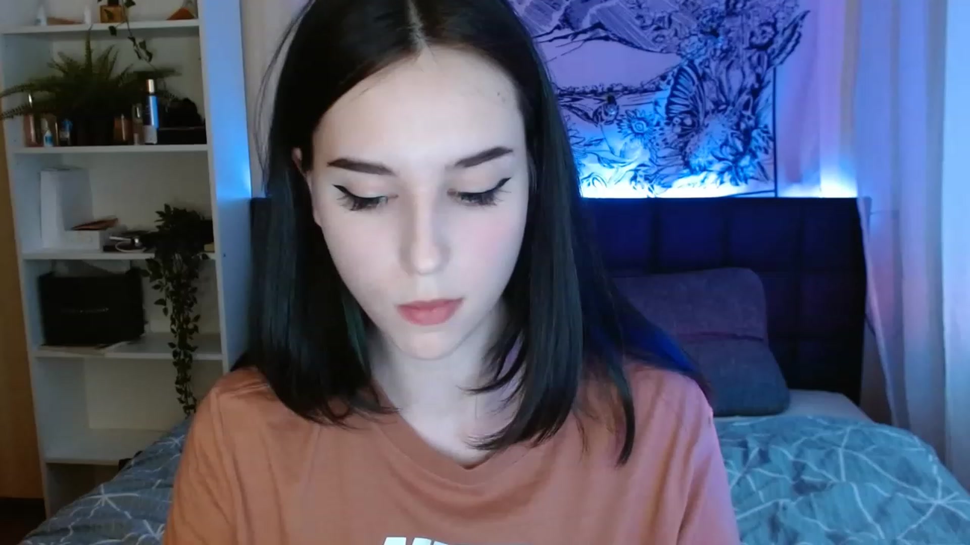 Gallery image thumbnail from ElsieF_'s myfreecams stream on, 05/22/2023, 16:17 image 20 of 20