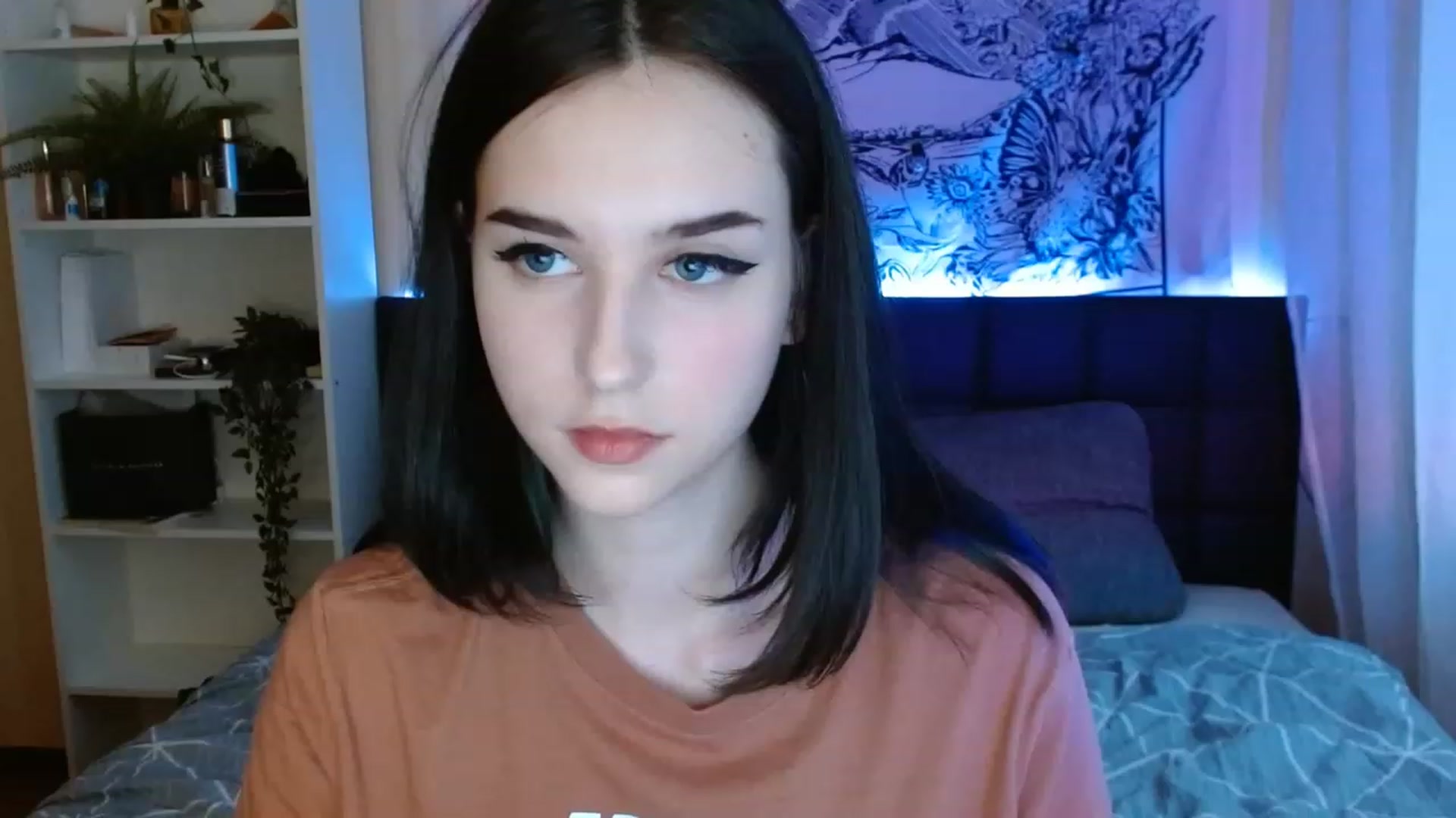 Gallery image thumbnail from ElsieF_'s myfreecams stream on, 05/22/2023, 16:17 image 19 of 20