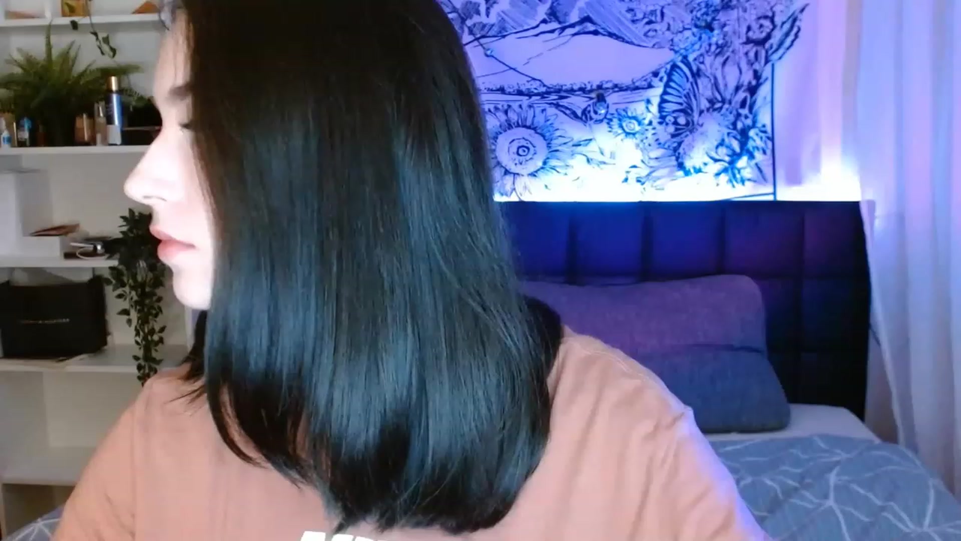 Gallery image thumbnail from ElsieF_'s myfreecams stream on, 05/22/2023, 17:07 image 19 of 20