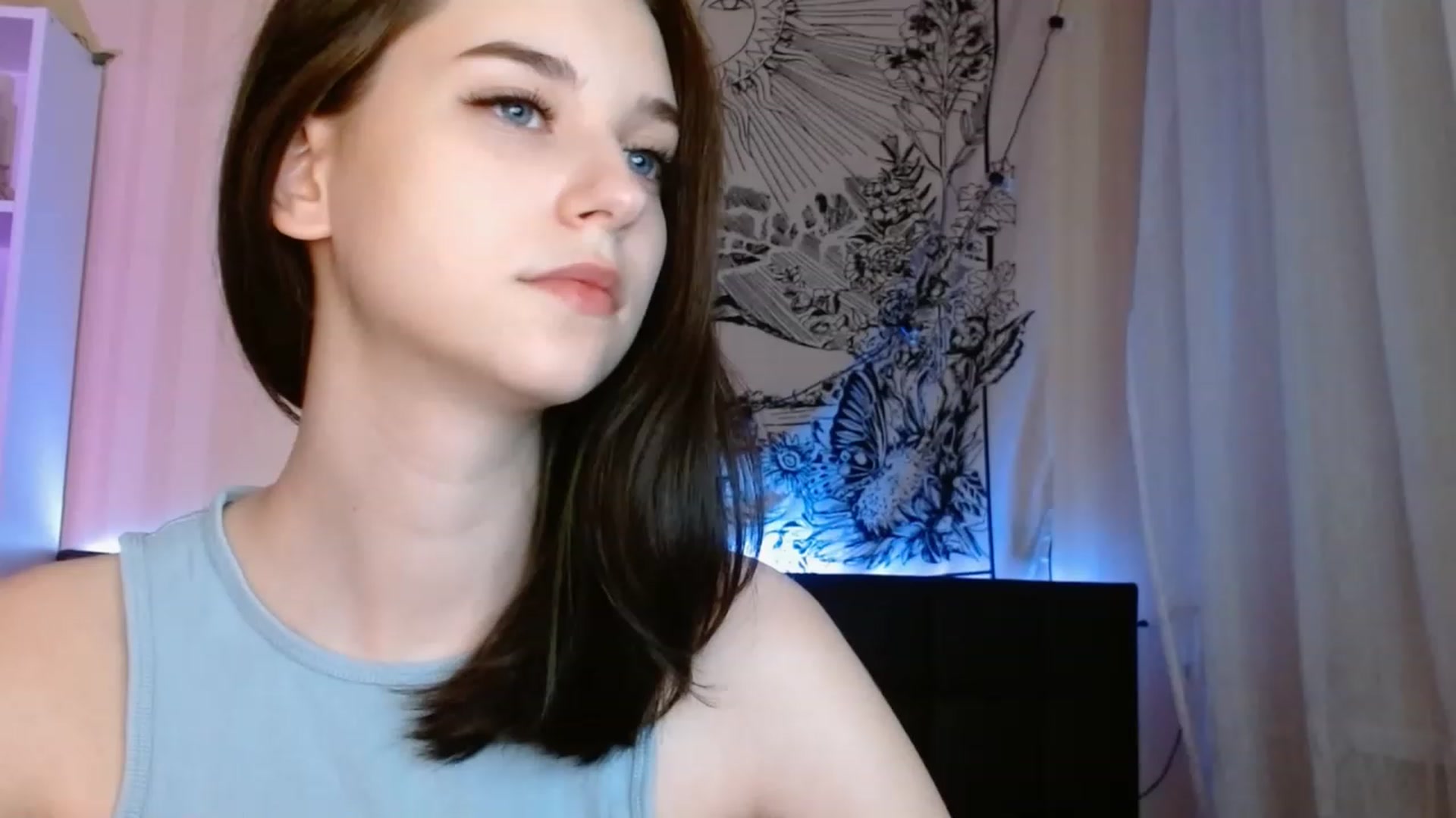 Gallery image thumbnail from ElsieF_'s myfreecams stream on, 05/25/2023, 19:32 image 11 of 20