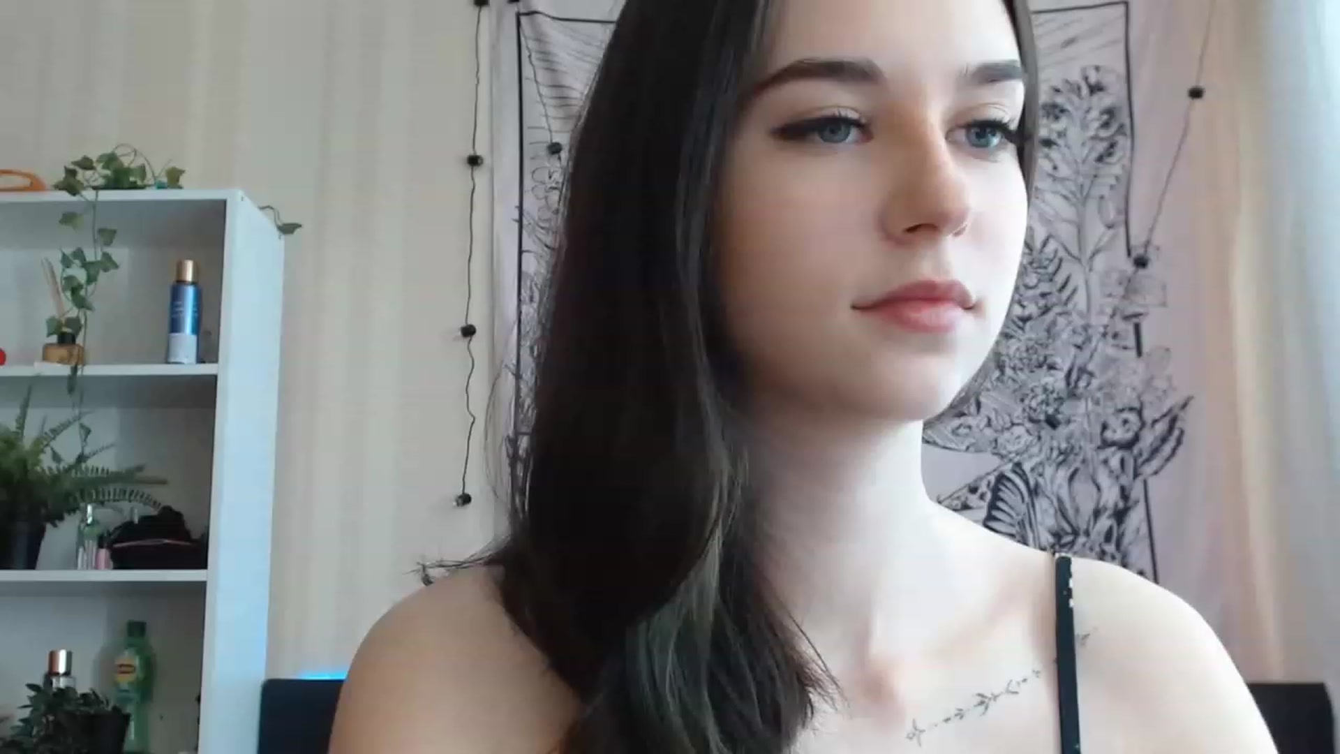Gallery image thumbnail from ElsieF_'s myfreecams stream on, 05/29/2023, 06:52 image 9 of 20