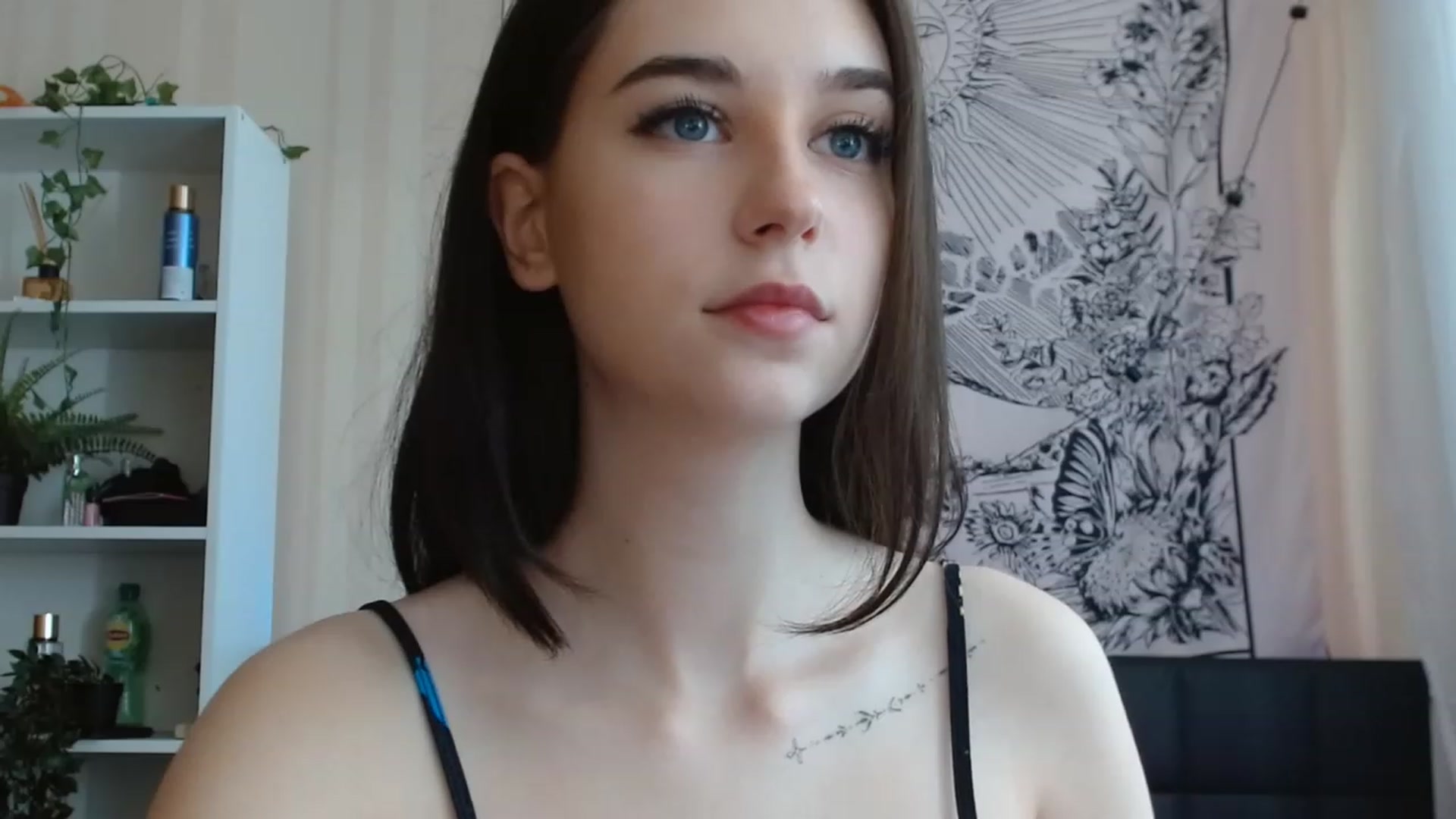 Gallery image thumbnail from ElsieF_'s myfreecams stream on, 05/29/2023, 06:52 image 17 of 20