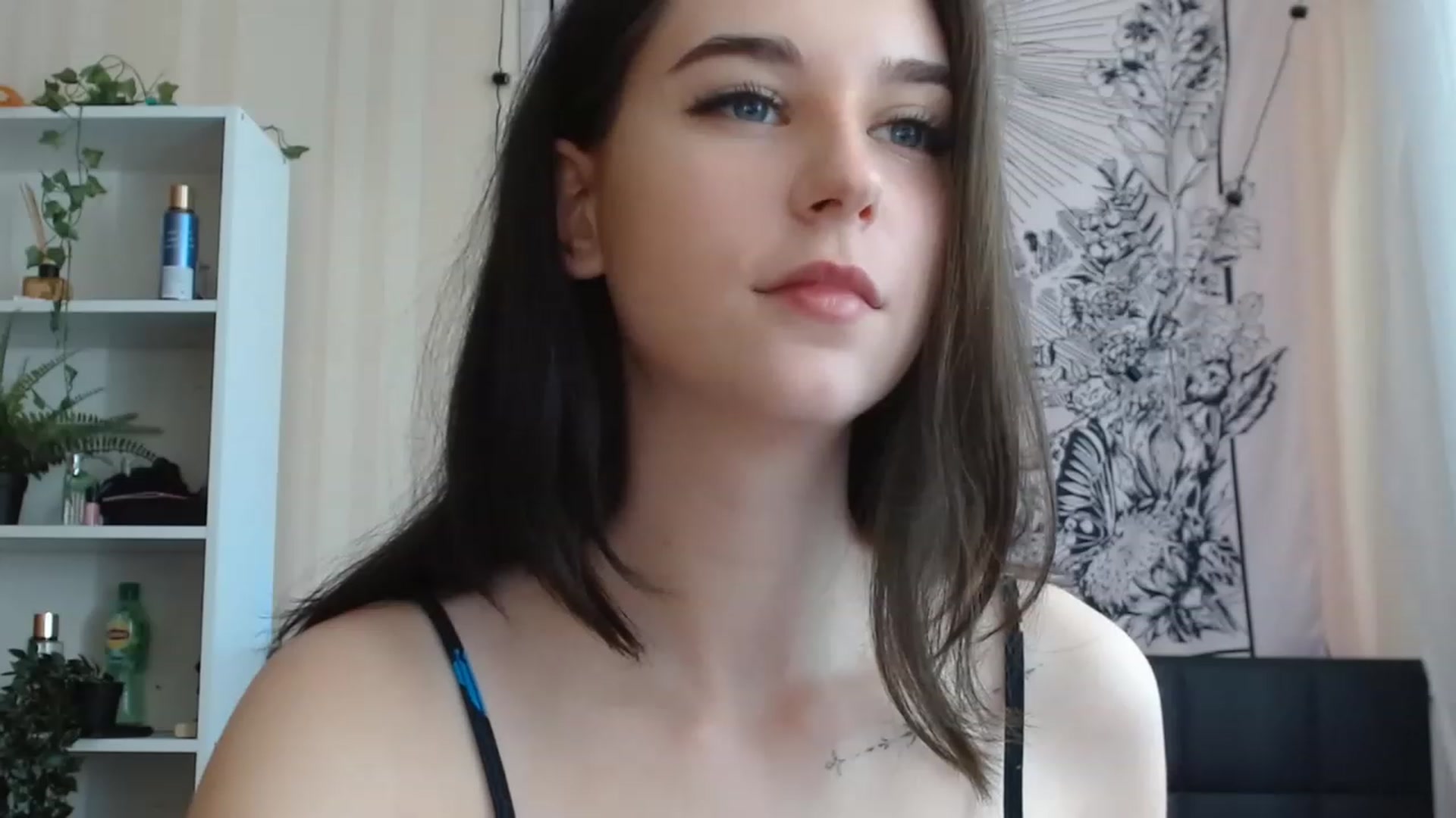 Gallery image thumbnail from ElsieF_'s myfreecams stream on, 05/29/2023, 06:52 image 19 of 20