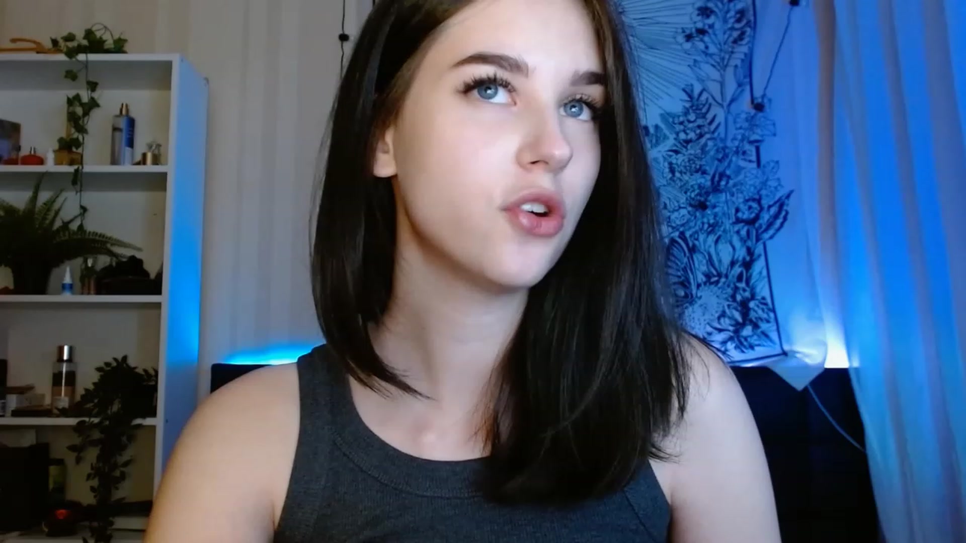 Gallery image thumbnail from ElsieF_'s myfreecams stream on, 06/04/2023, 21:00 image 11 of 20
