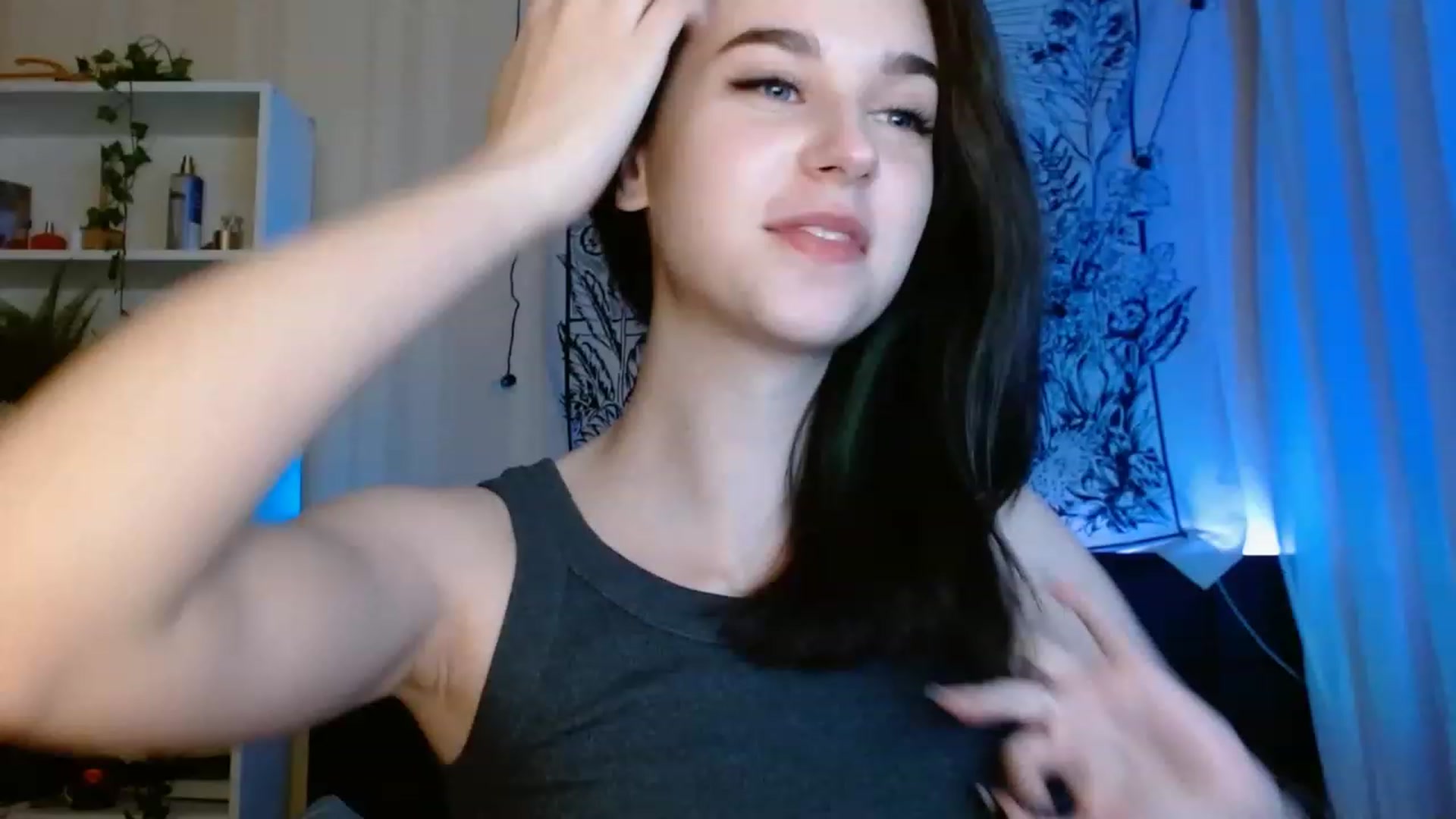 Gallery image thumbnail from ElsieF_'s myfreecams stream on, 06/04/2023, 21:00 image 6 of 20