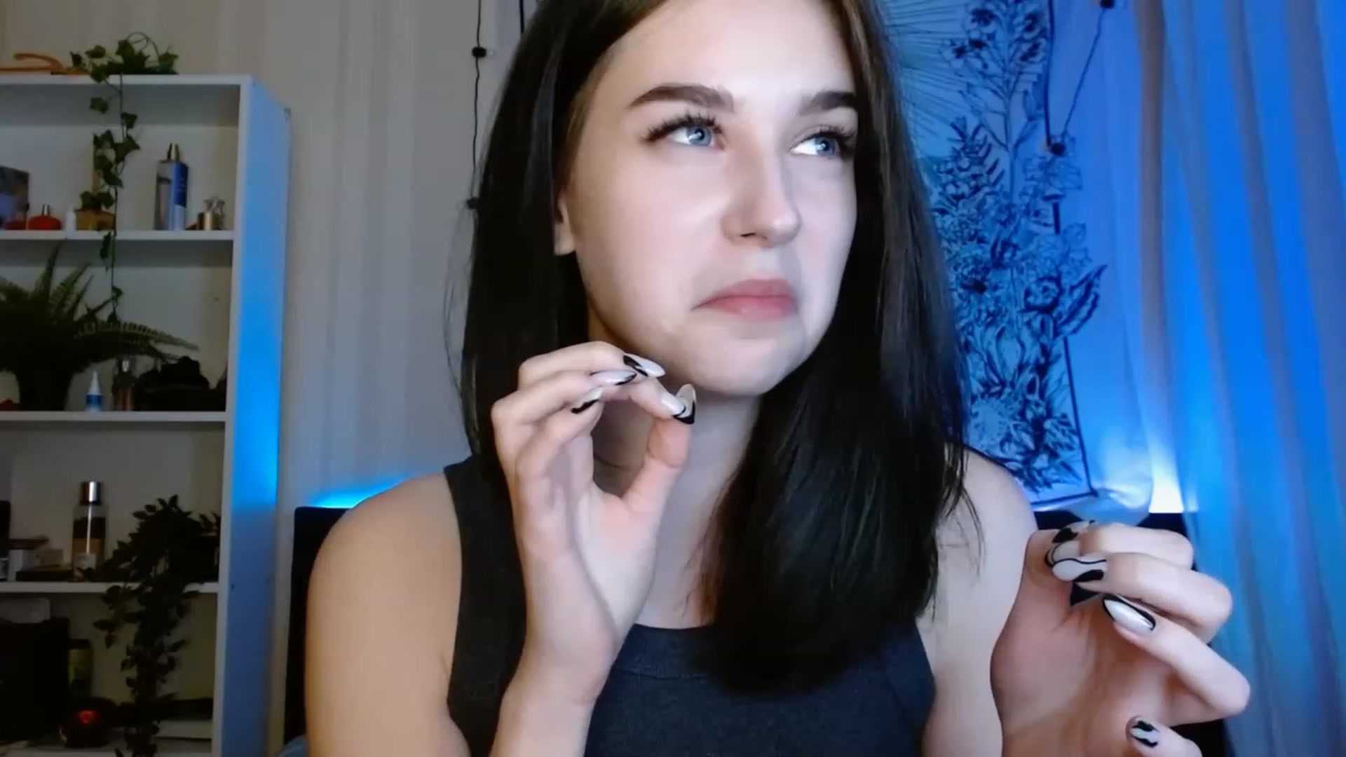Gallery image thumbnail from ElsieF_'s myfreecams stream on, 06/04/2023, 21:00 image 13 of 20