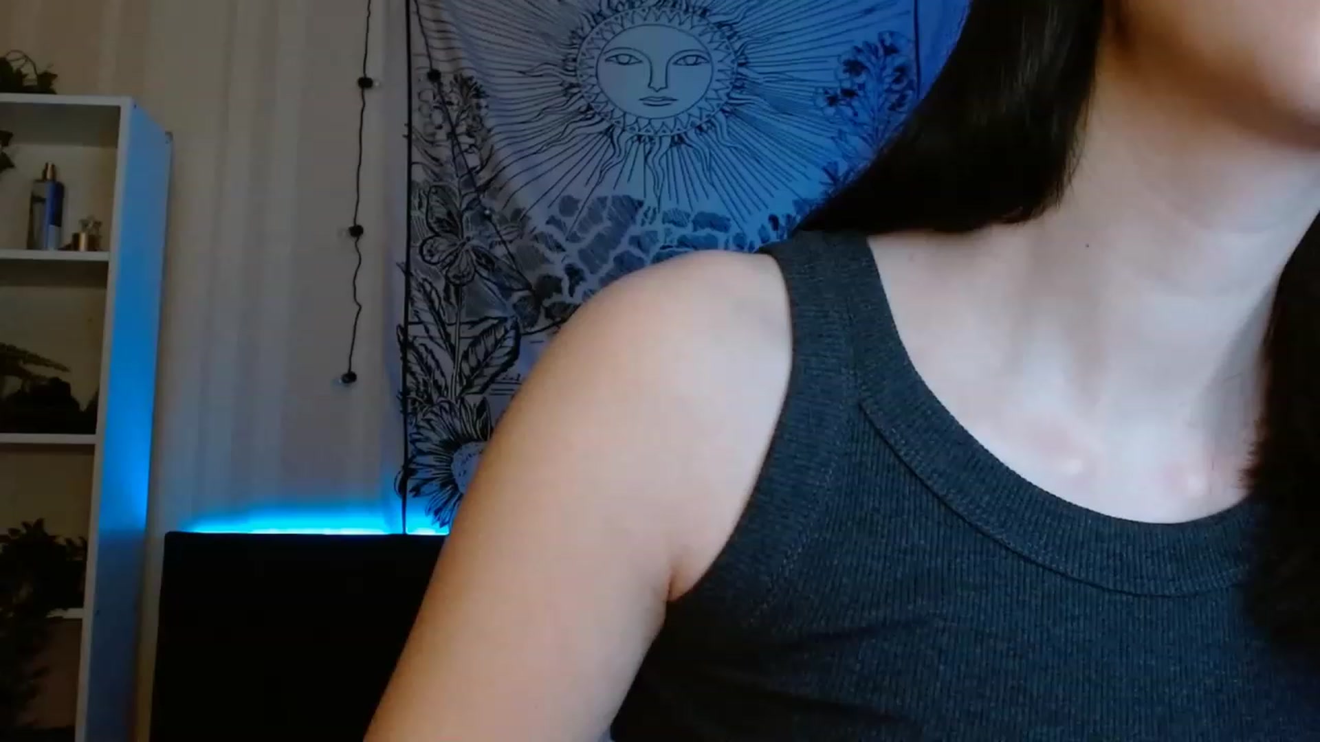 Gallery image thumbnail from ElsieF_'s myfreecams stream on, 06/04/2023, 21:00 image 1 of 20
