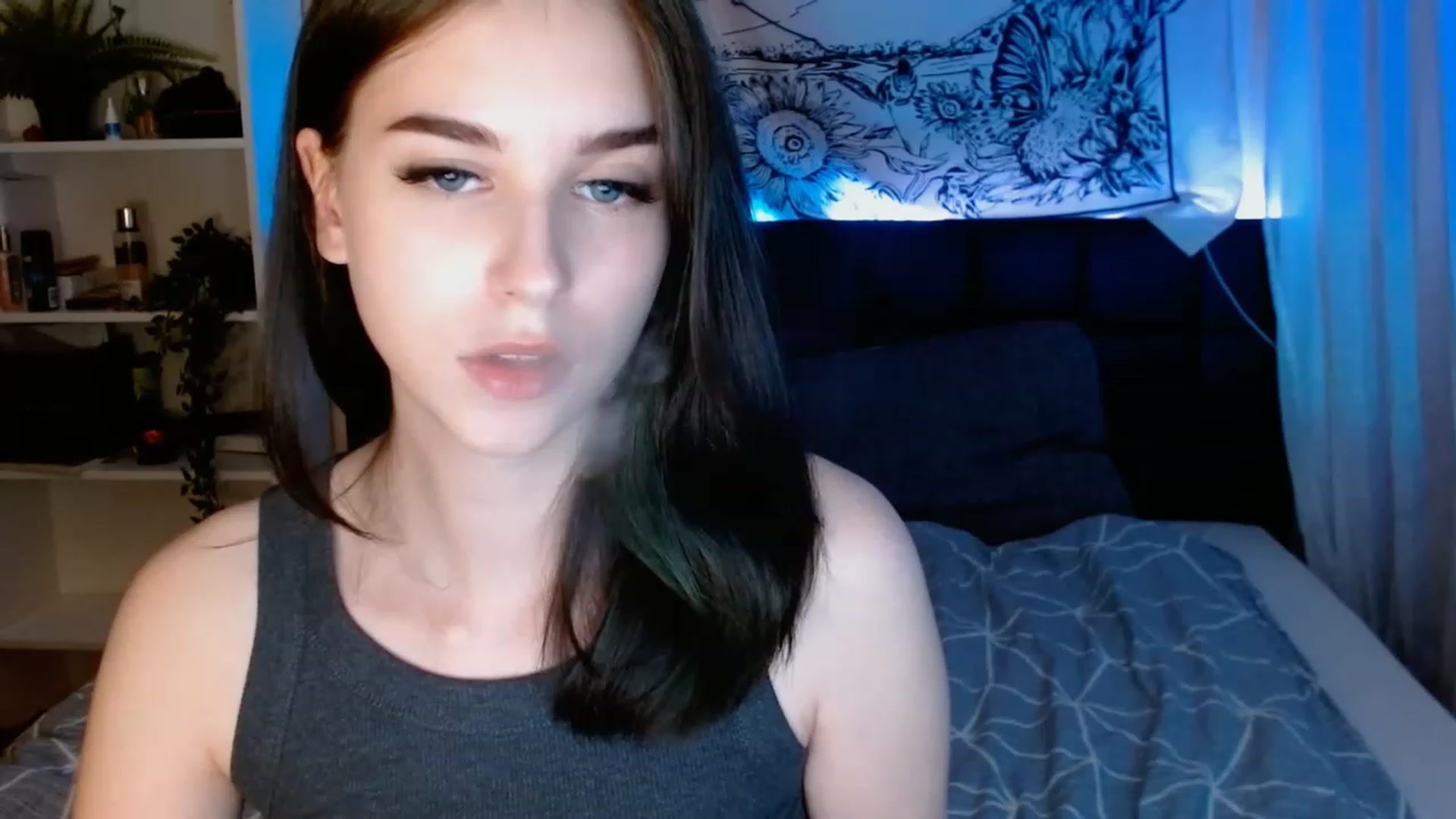 Gallery image thumbnail from ElsieF_'s myfreecams stream on, 06/04/2023, 21:23 image 20 of 20