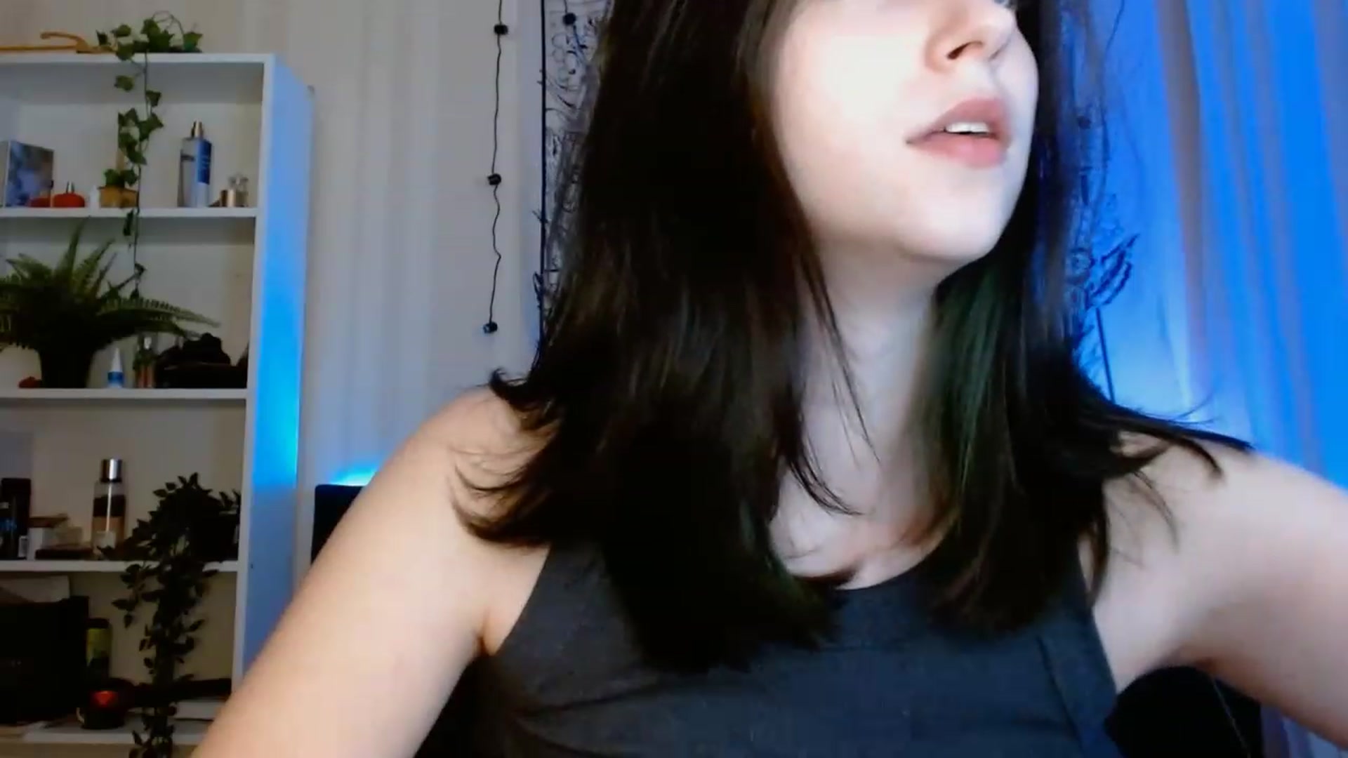Gallery image thumbnail from ElsieF_'s myfreecams stream on, 06/04/2023, 22:47 image 16 of 20