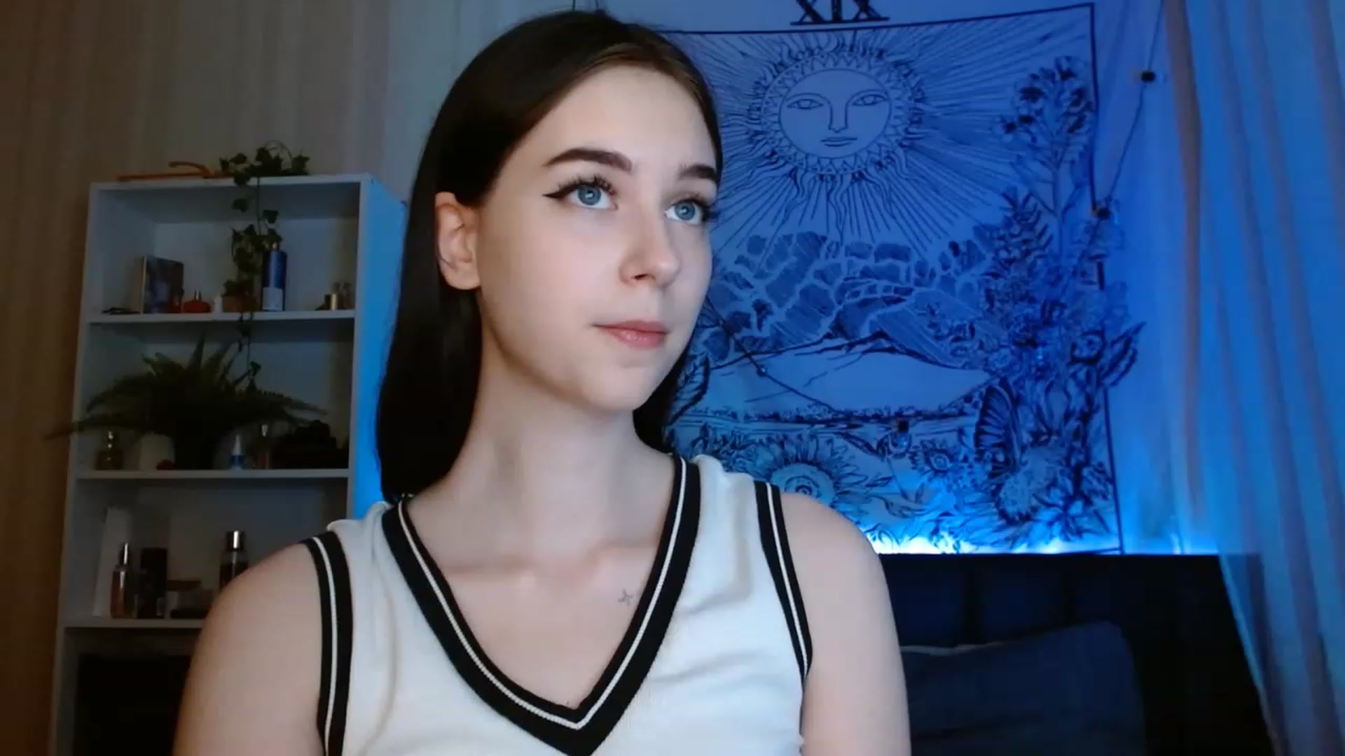 Gallery image thumbnail from ElsieF_'s myfreecams stream on, 06/06/2023, 20:08 image 13 of 20