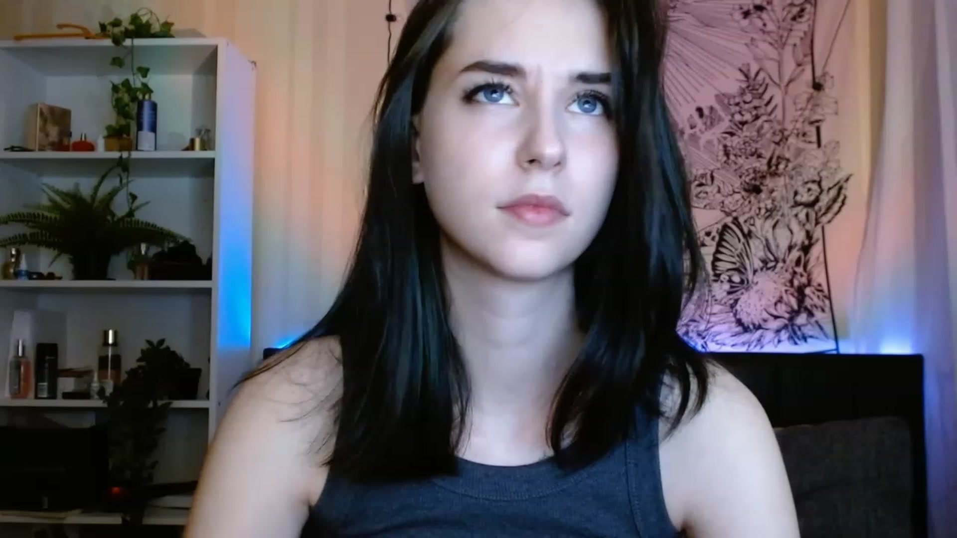 Gallery image thumbnail from ElsieF_'s myfreecams stream on, 06/07/2023, 21:28 image 13 of 20
