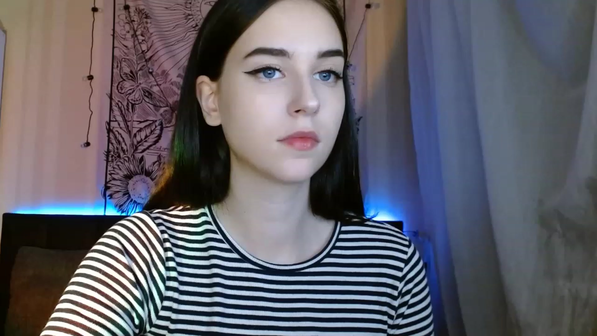 Gallery image thumbnail from ElsieF_'s myfreecams stream on, 06/11/2023, 22:08 image 2 of 20