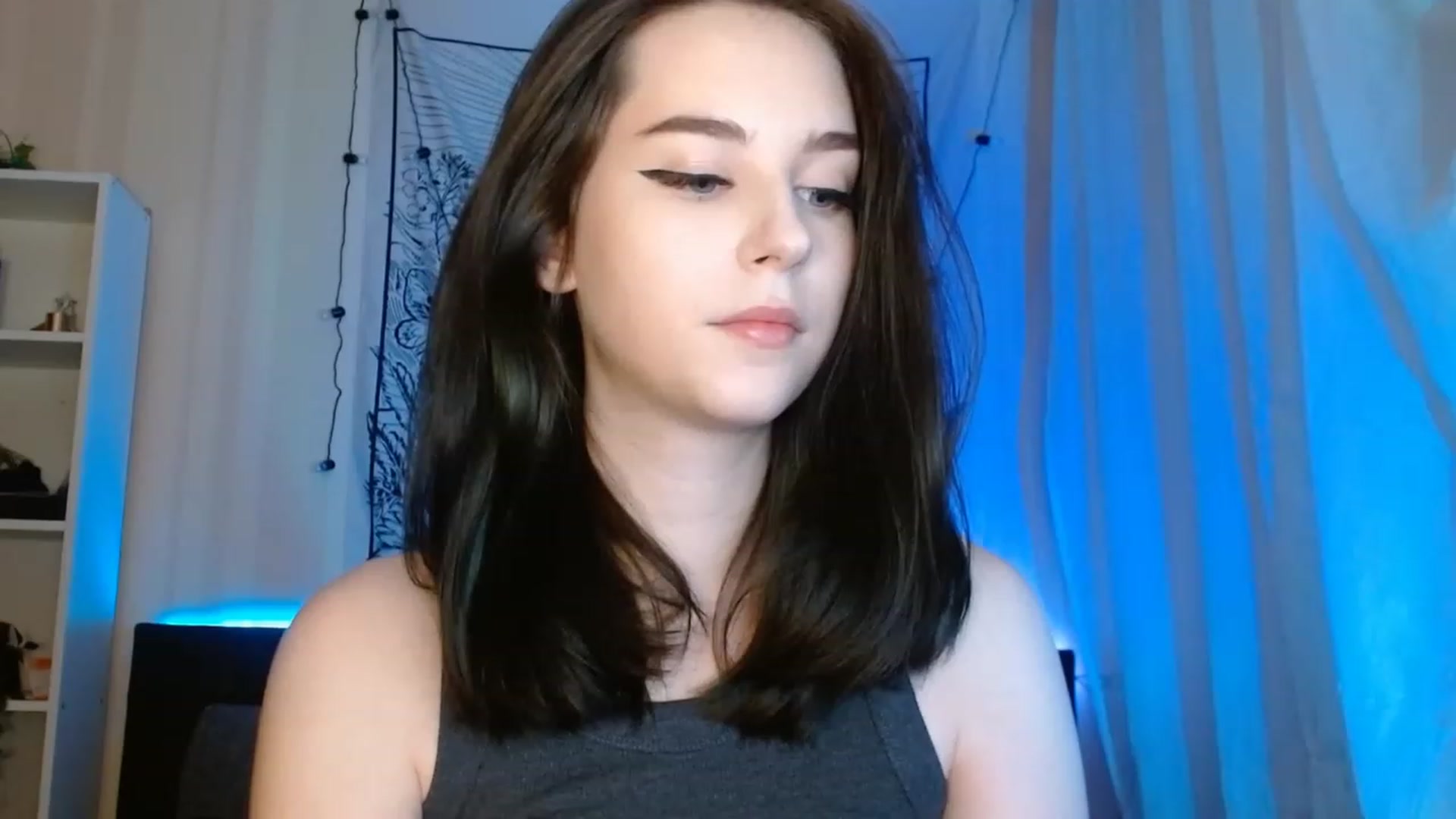 Gallery image thumbnail from ElsieF_'s myfreecams stream on, 06/14/2023, 20:27 image 14 of 20