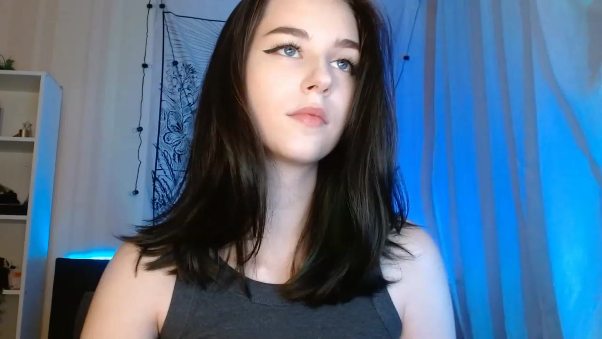 Gallery image thumbnail from ElsieF_'s myfreecams stream on, 06/14/2023, 20:27 image 13 of 20