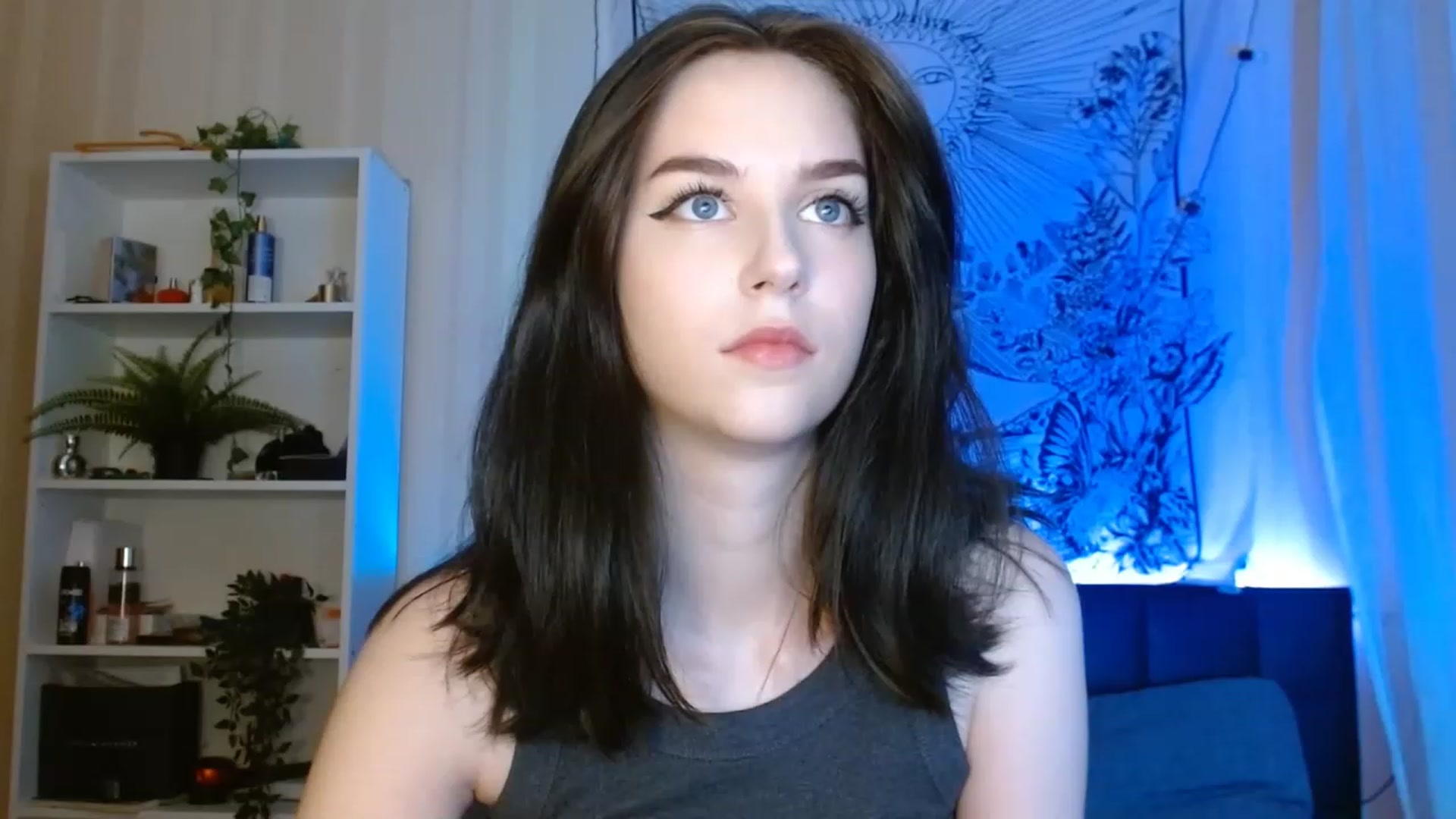 Gallery image thumbnail from ElsieF_'s myfreecams stream on, 06/14/2023, 22:18 image 16 of 20
