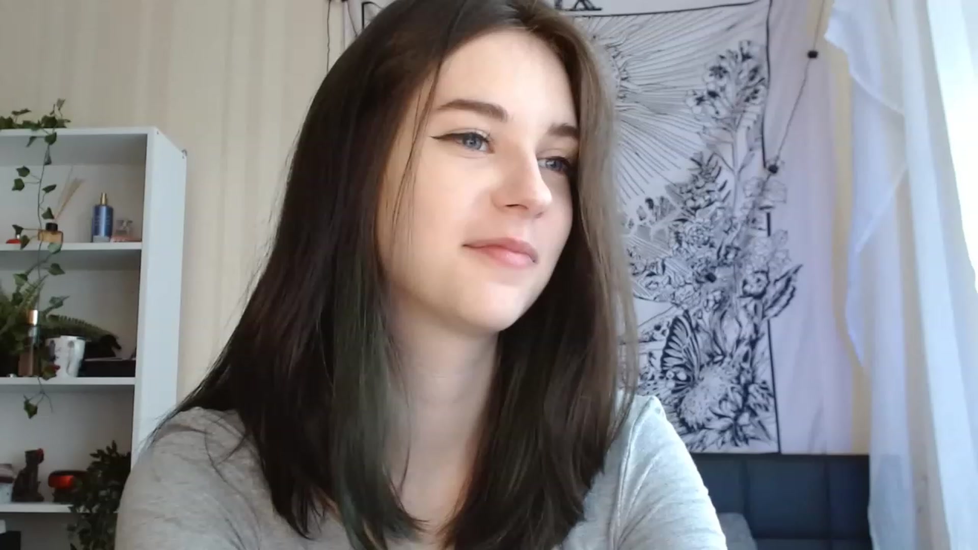 Gallery image thumbnail from ElsieF_'s myfreecams stream on, 06/22/2023, 08:56 image 17 of 20