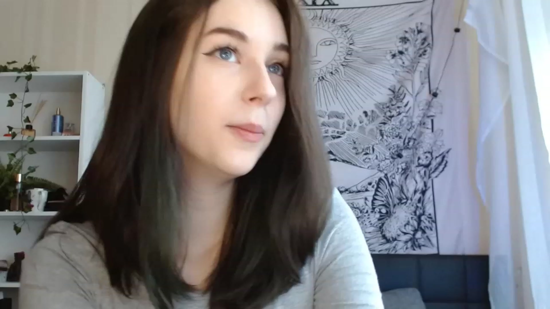 Gallery image thumbnail from ElsieF_'s myfreecams stream on, 06/22/2023, 08:56 image 18 of 20