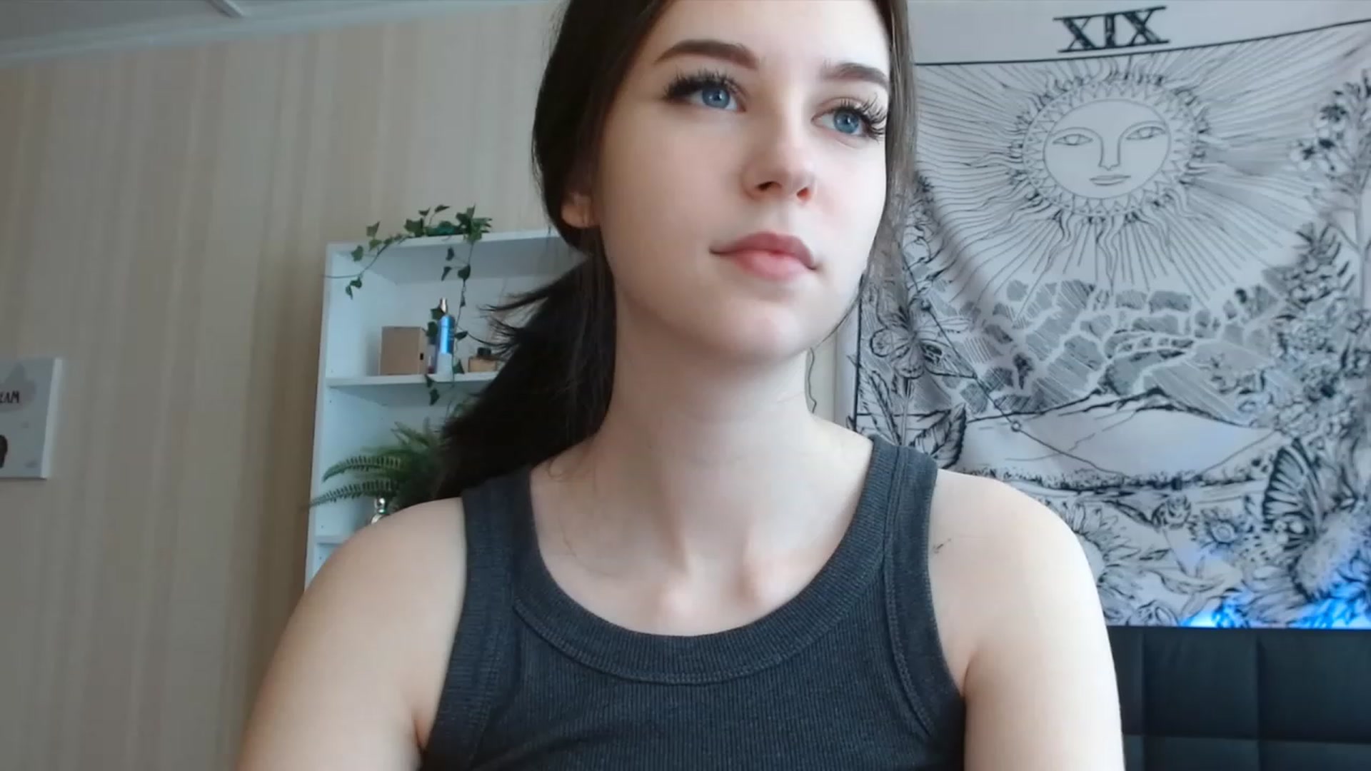 Gallery image thumbnail from ElsieF_'s myfreecams stream on, 06/29/2023, 07:42 image 13 of 20