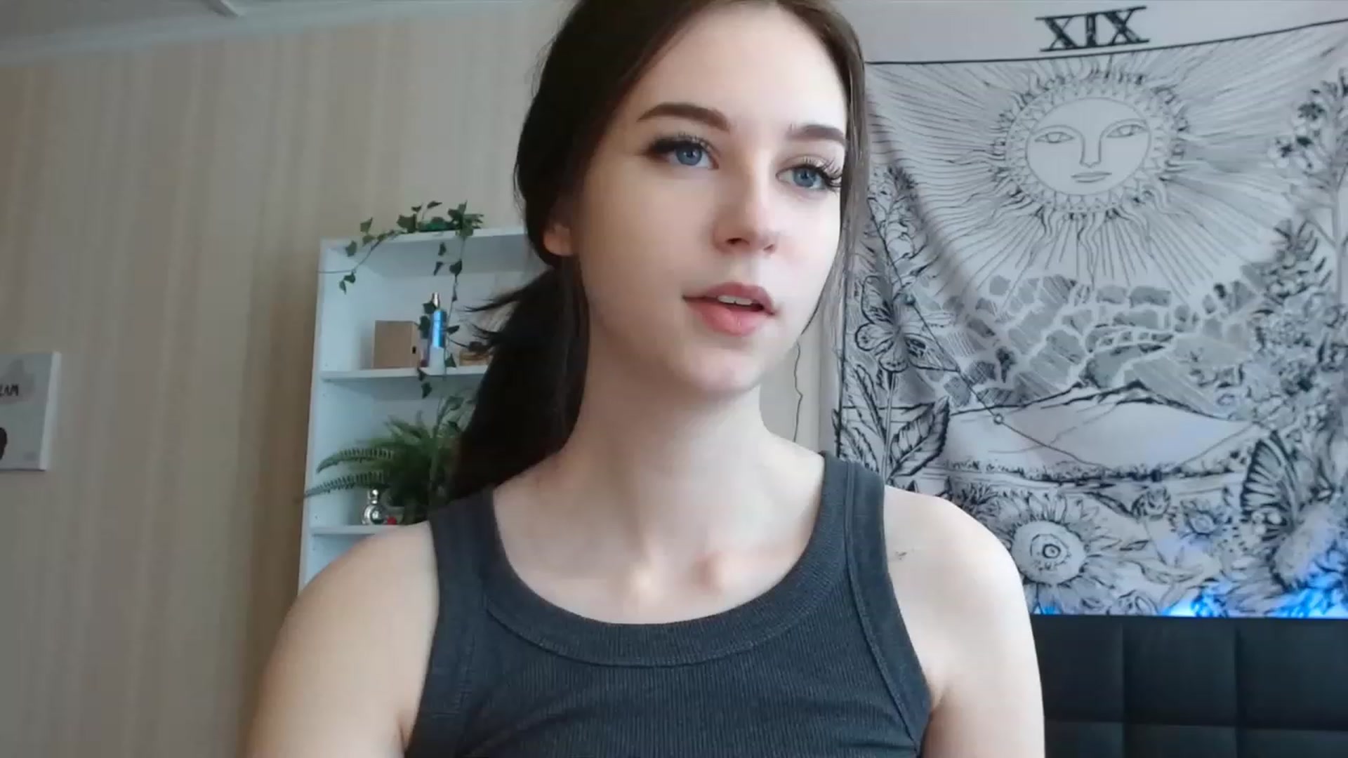 Gallery image thumbnail from ElsieF_'s myfreecams stream on, 06/29/2023, 07:42 image 12 of 20