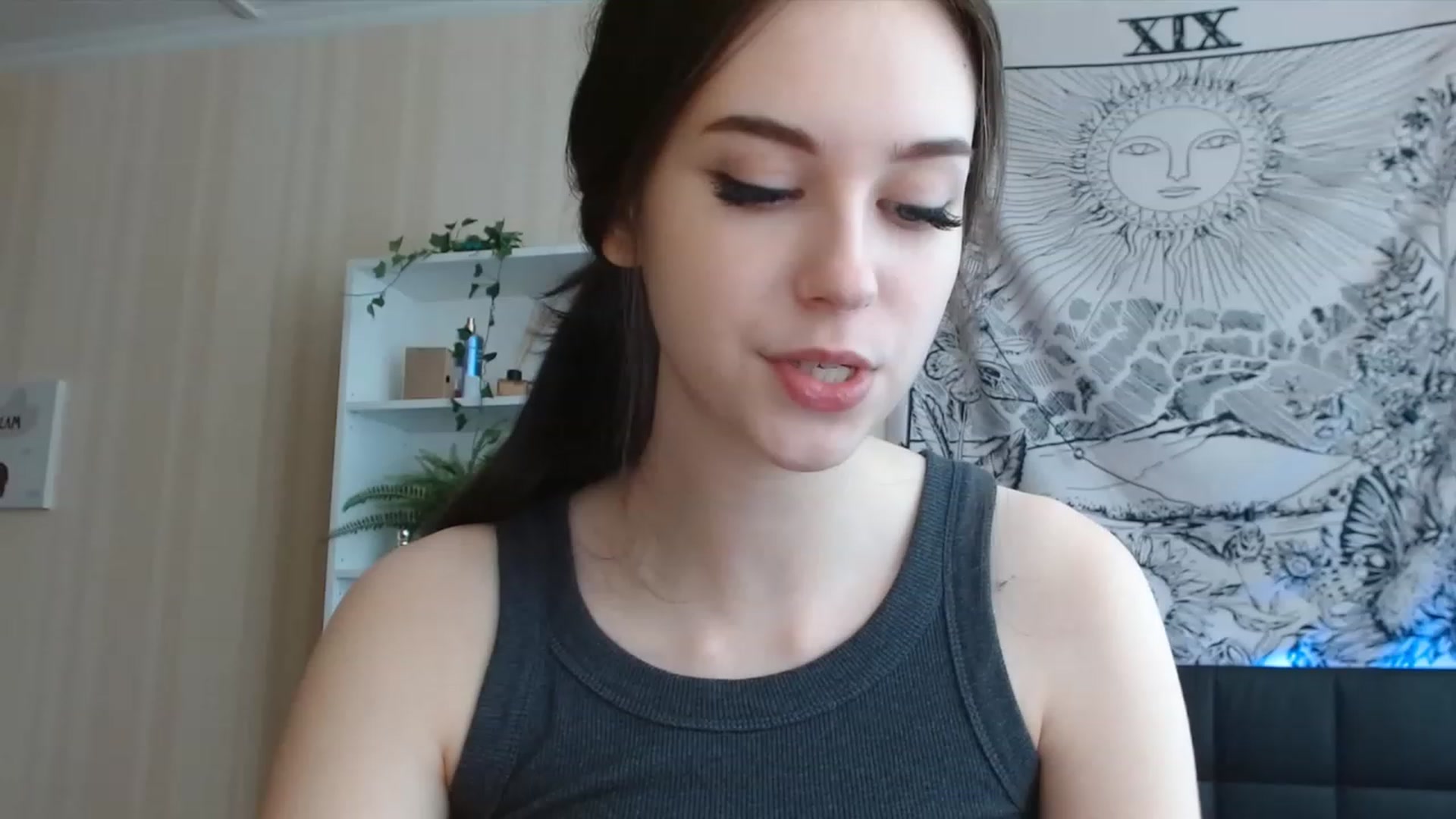 Gallery image thumbnail from ElsieF_'s myfreecams stream on, 06/29/2023, 07:42 image 15 of 20